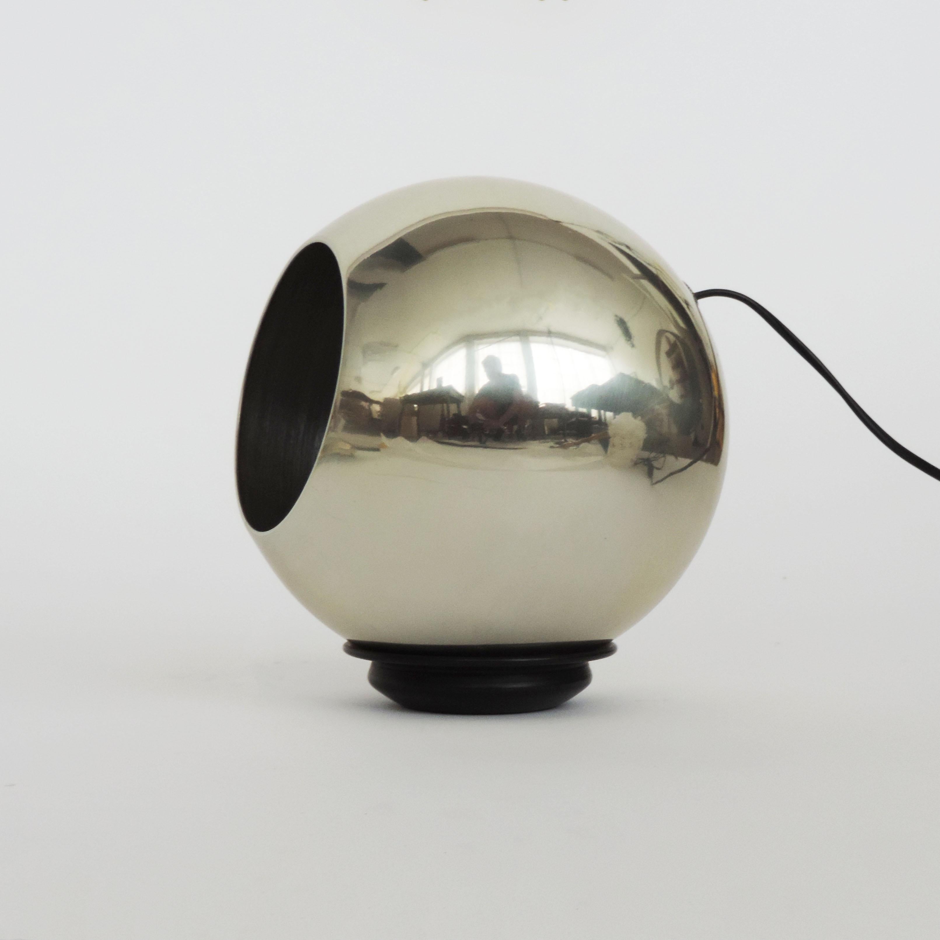 Lampe de table à boules emblématique de Gino Sarfatti pour Arteluce Mod. 586, Italie, années 1960 Bon état - En vente à Milan, IT