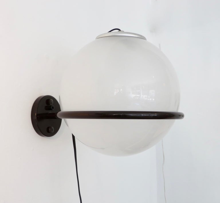 Gino Sarfatti Italian Light Wall Sconce Model 239 / 1 for Arteluce For Sale 2