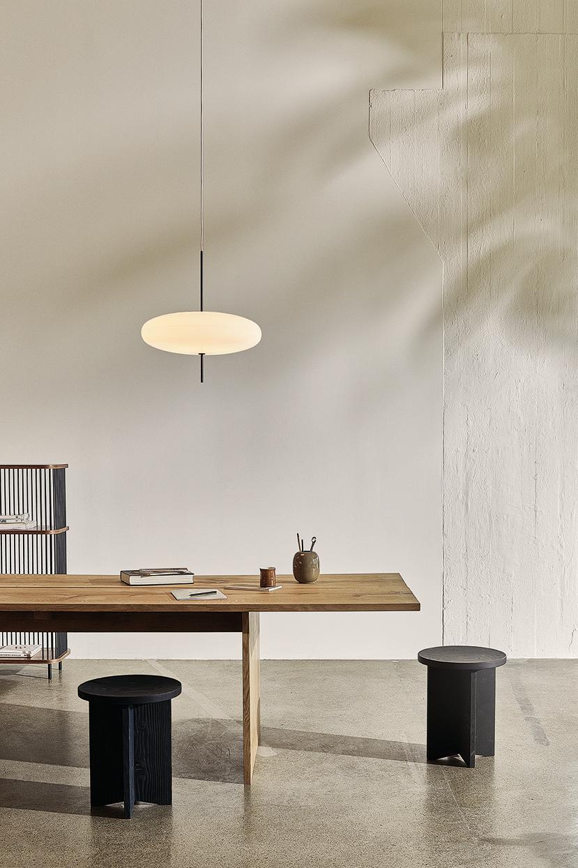Gino Sarfatti Lamp Model 2065 Black White Diffuser, Black Hardware, by Astep In New Condition For Sale In Barcelona, Barcelona
