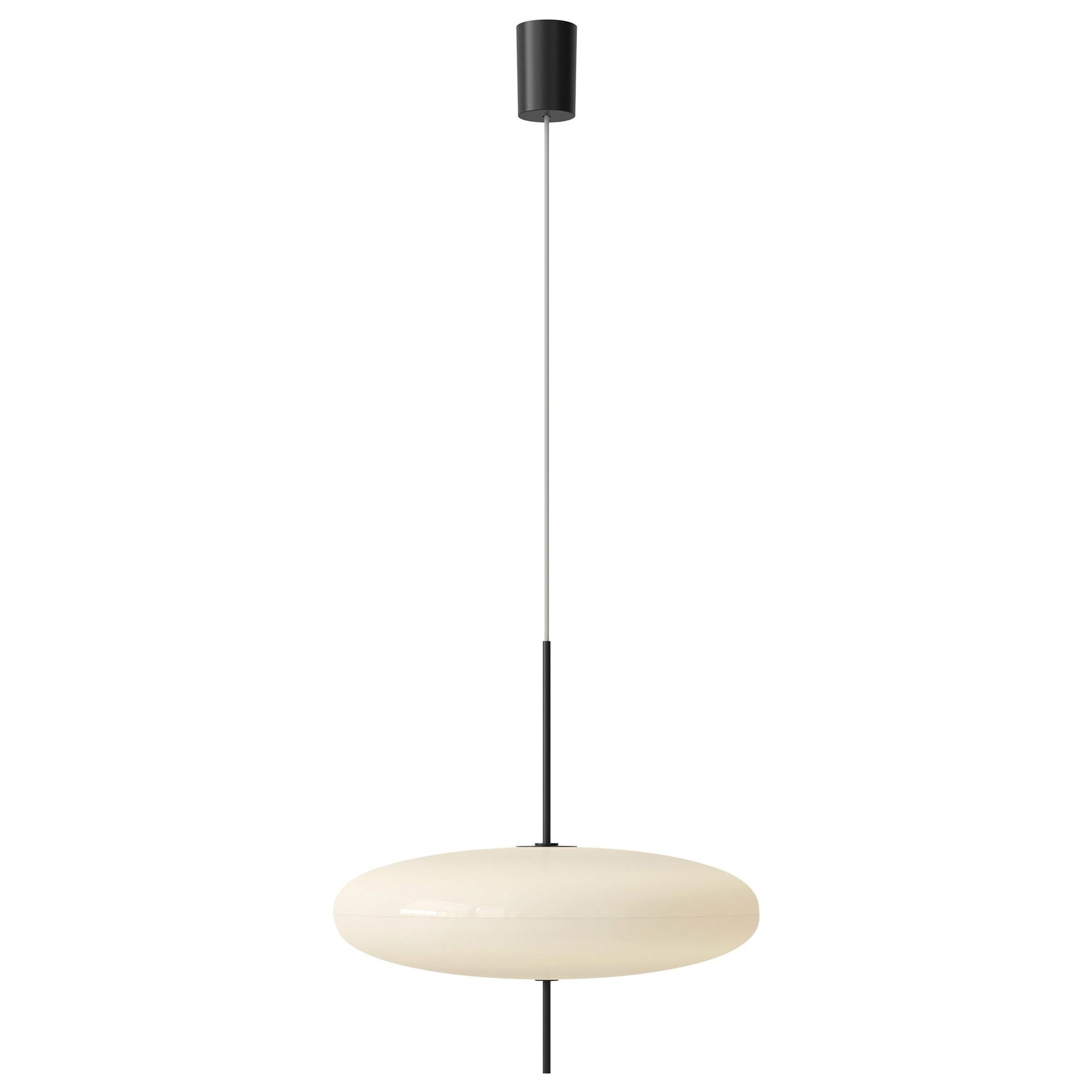 Gino Sarfatti Lamp Model 2065 White Diffuser, Black Hardware