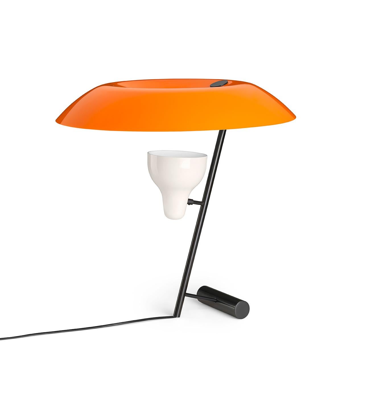 Gino Sarfatti-Lampe Modell 548, brüniertes Messing mit orangefarbenem Difuser im Angebot 4