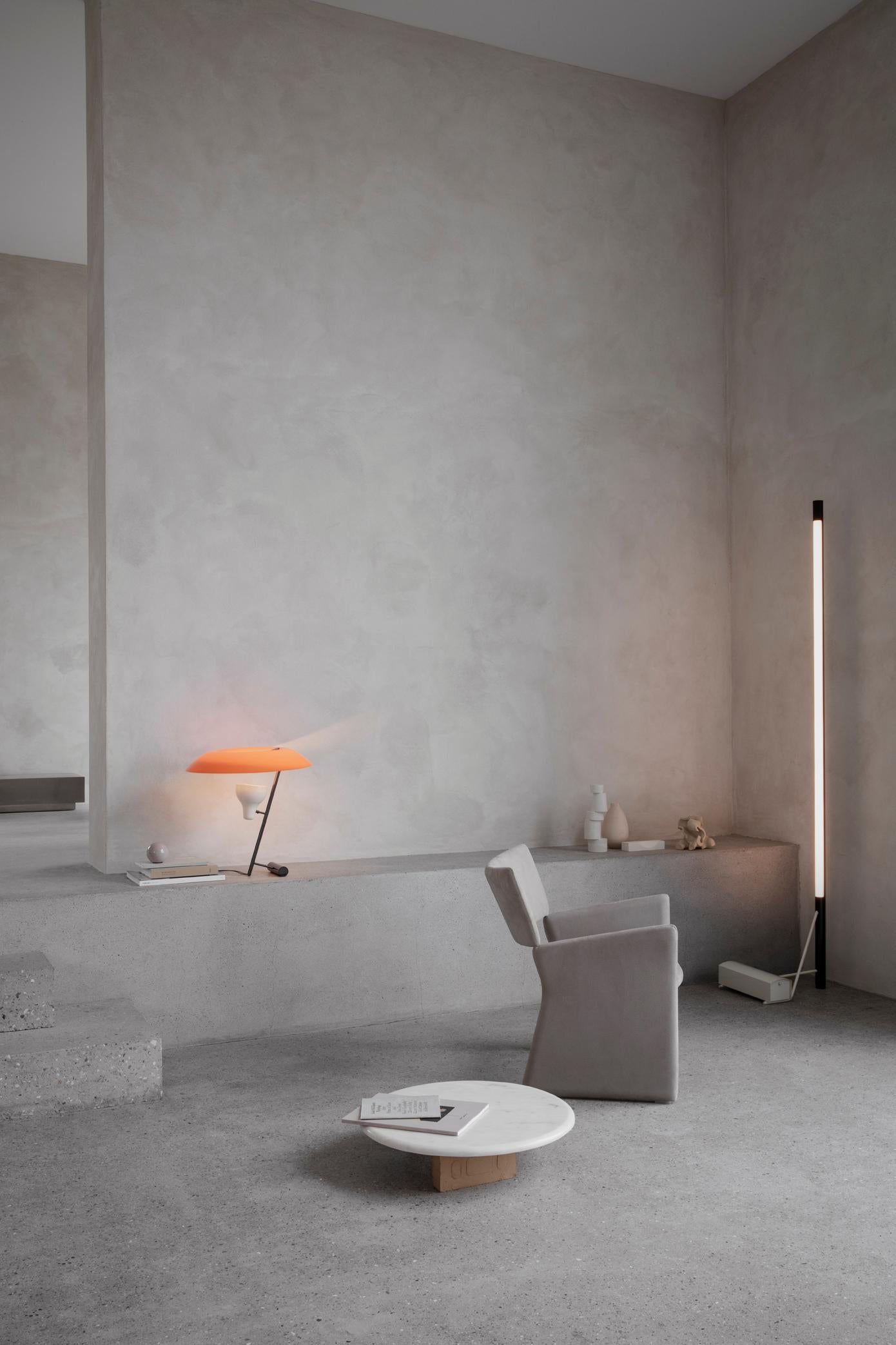 Mid-Century moderno Lampada Gino Sarfatti Model 548 in ottone lucido con diffusore grigio di Astep in vendita