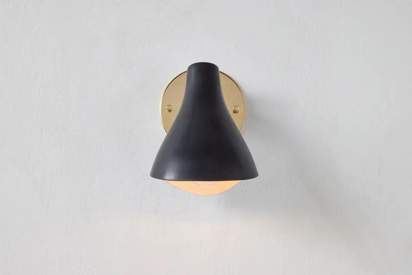 Italian Gino Sarfatti Model #10 Sconce in Black for Arteluce For Sale