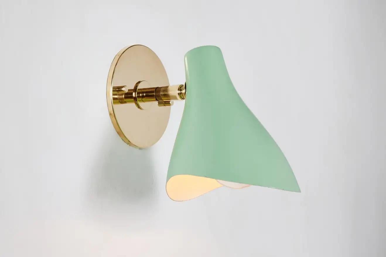 Gino Sarfatti Model #10 Sconce in Green for Arteluce In Good Condition For Sale In Glendale, CA