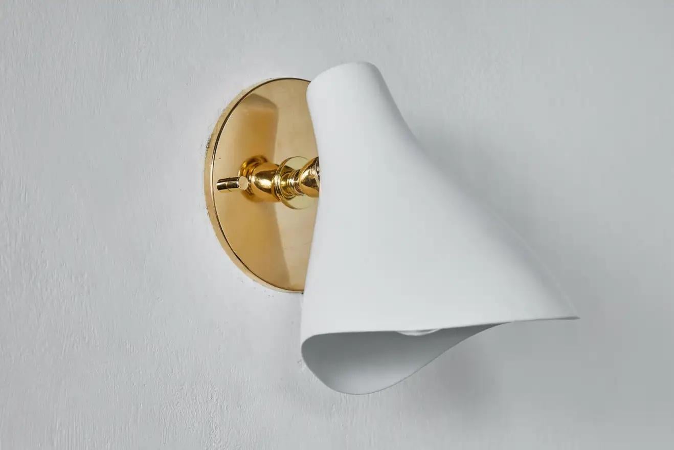 Gino Sarfatti Model #10 Sconce in White for Arteluce For Sale 7