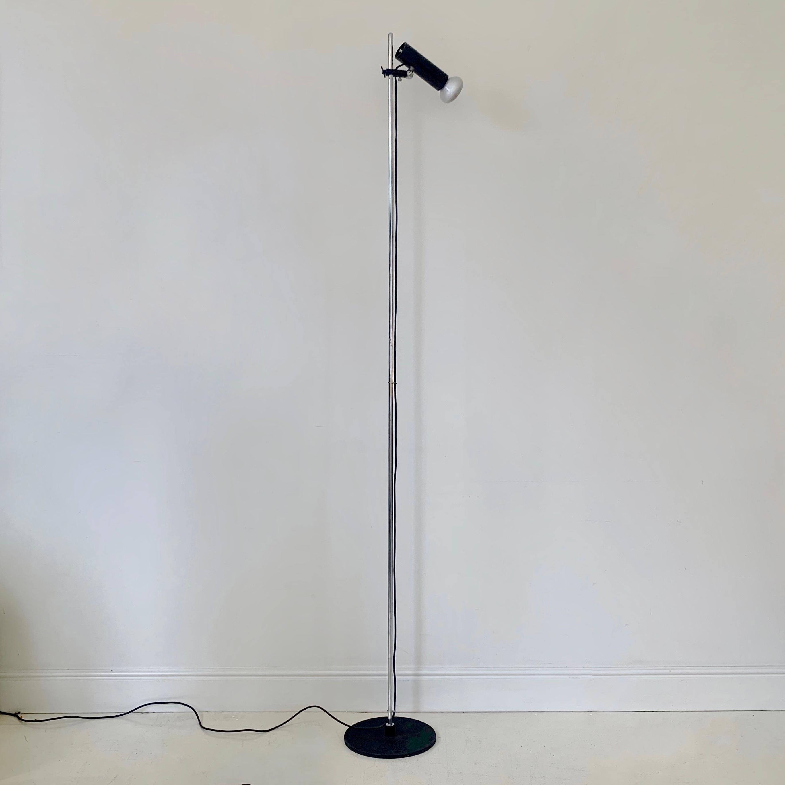 Gino Sarfatti Model 1055/SP Floor Lamp for Arteluce, 1955, Italy . In Good Condition In Brussels, BE