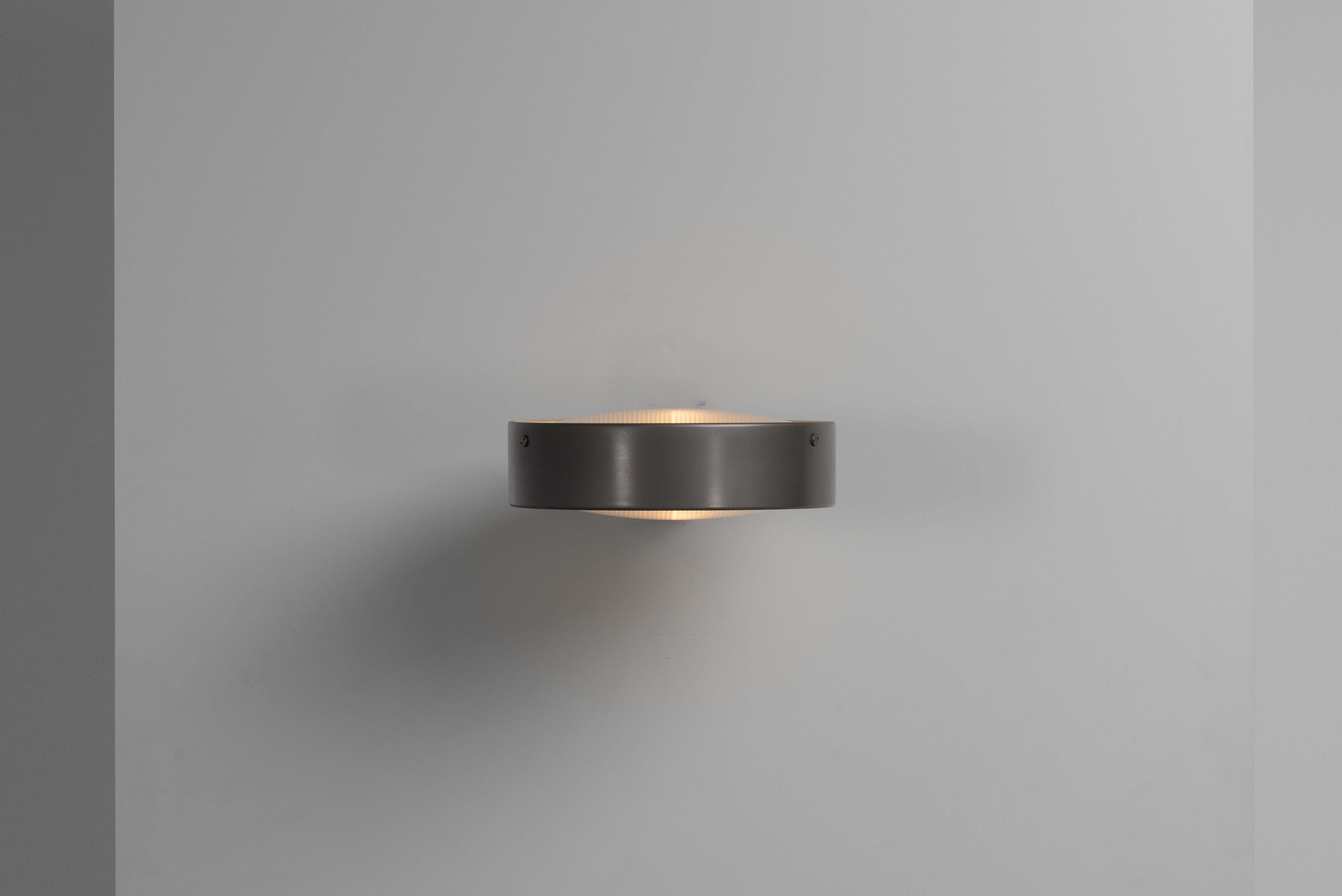 Gino Sarfatti model 143 wall lamp by Arteluce Italy 1963 Italiano en venta