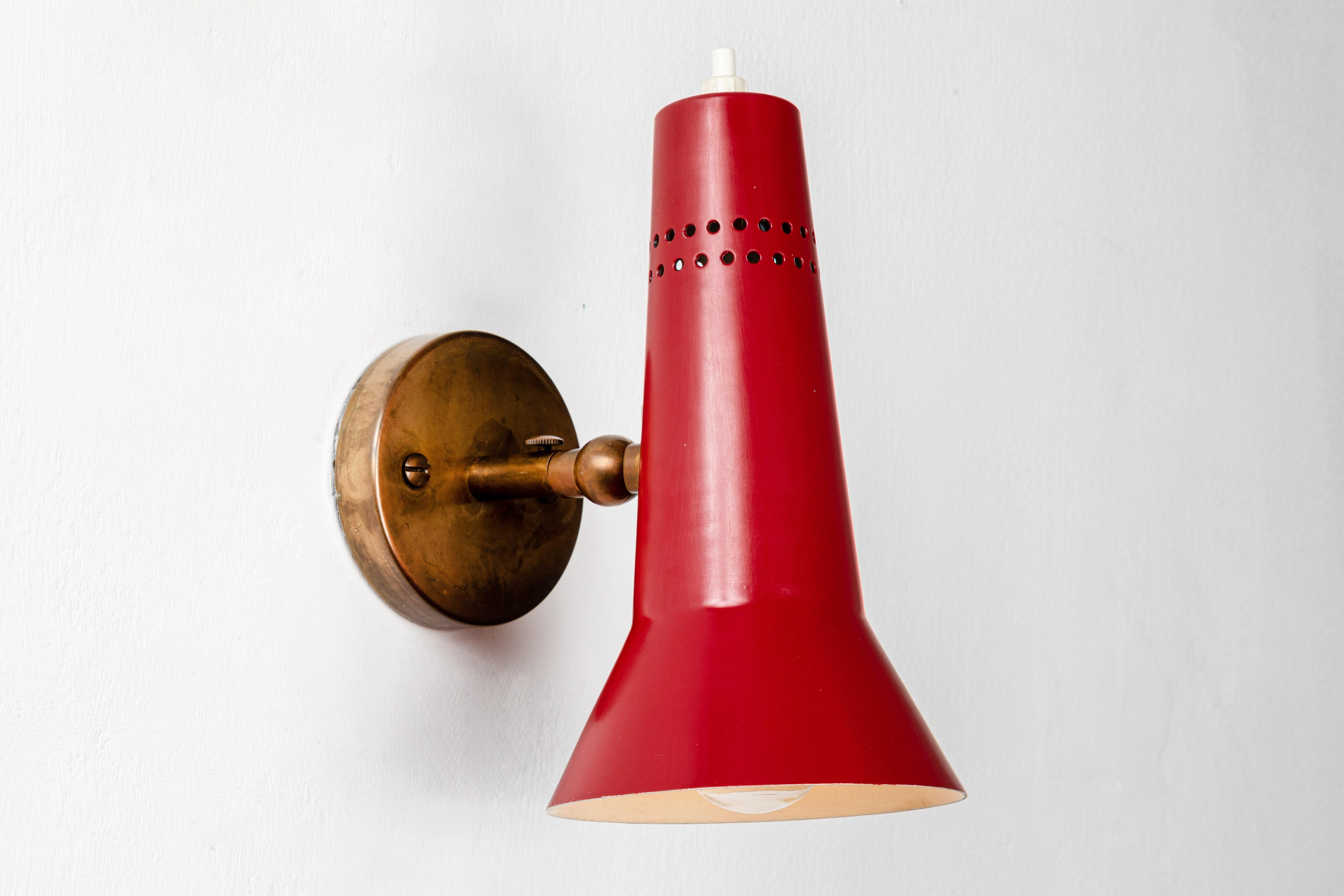 Brass Gino Sarfatti Model #21 Red Perforated Sconces for Arteluce, circa 1955 For Sale