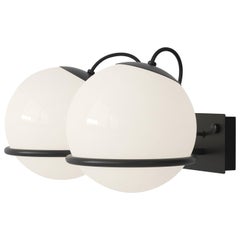 Gino Sarfatti Model 237/2 Wall Light, Opaline Glass, Aluminum, Italy