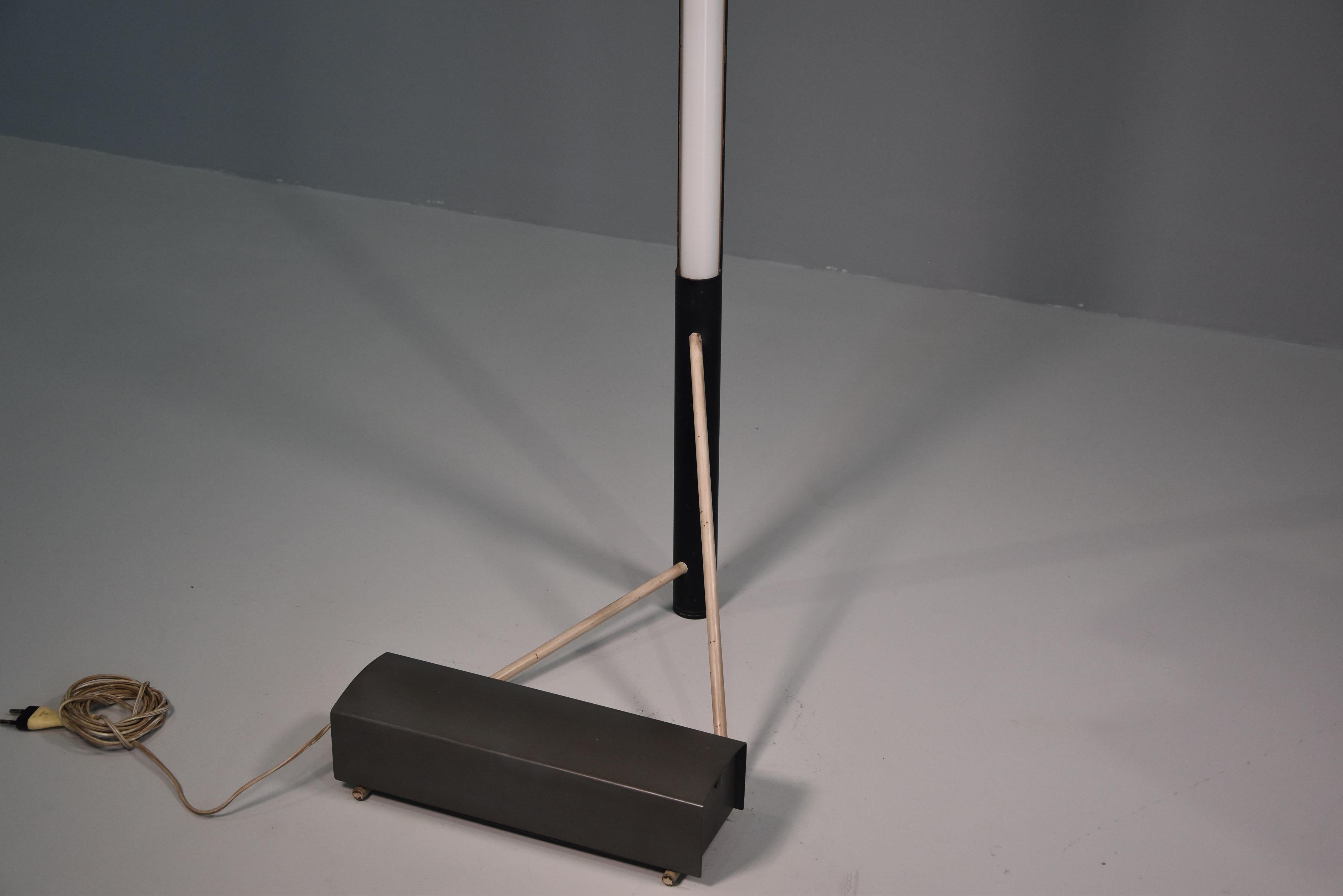 Gino Sarfatti N°1063 Arteluce Floor Lamp in Black 7