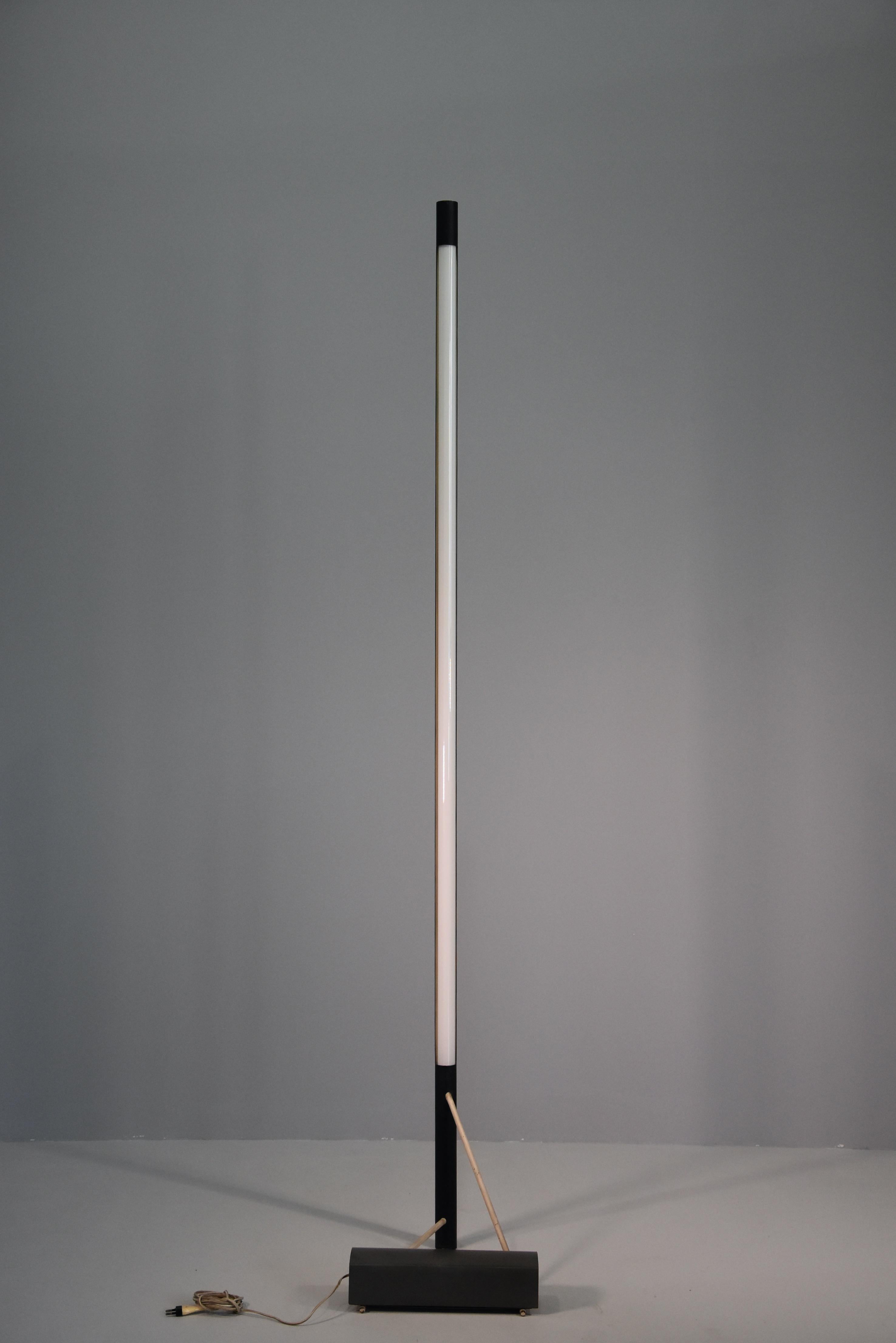 Gino Sarfatti N°1063 Arteluce Floor Lamp in Black 11