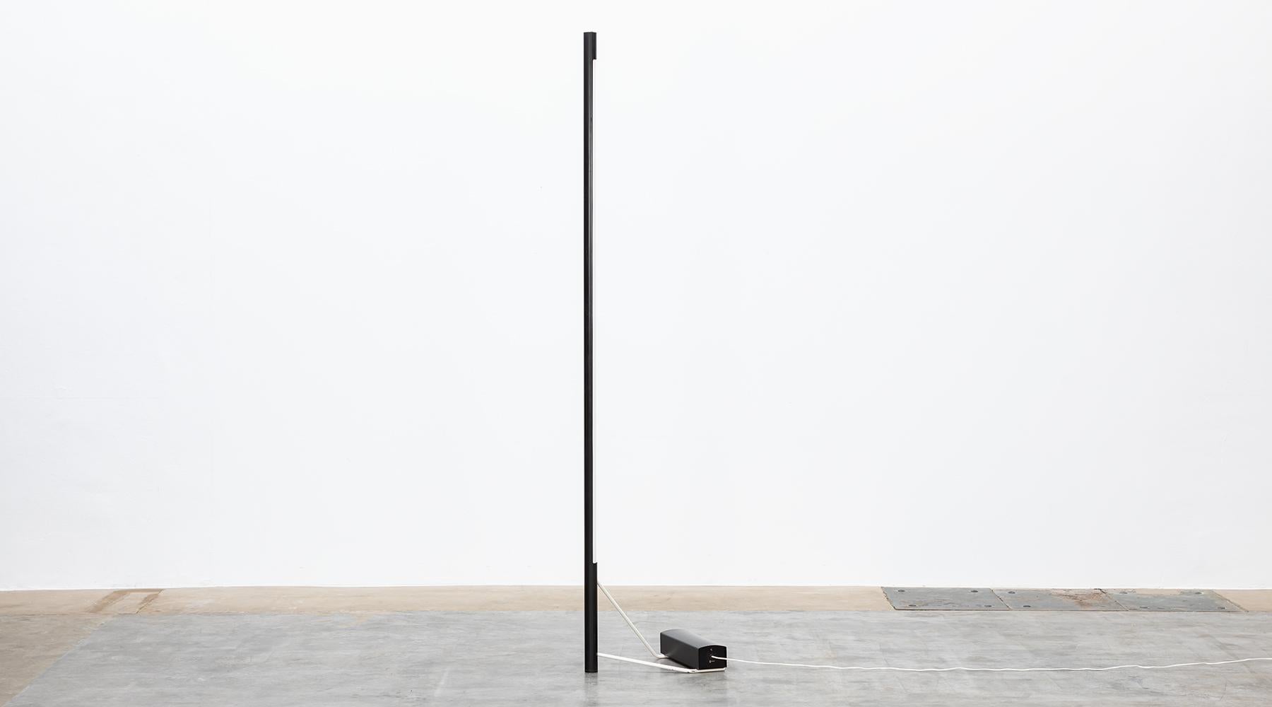Lacquered Gino Sarfatti N°1063 Floor Lamp in black For Sale