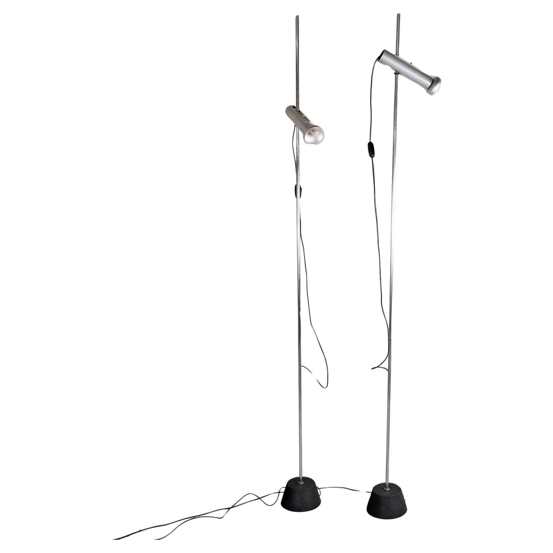 Gino Sarfatti pair of floor lamps model 1074 1950s For Sale