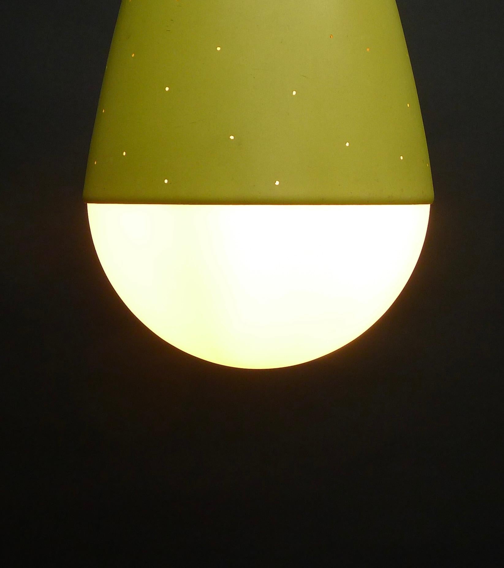 Gino Sarfatti, Pendant Light, Model 2079, Design 1955, for Arteluce, Italy For Sale 6