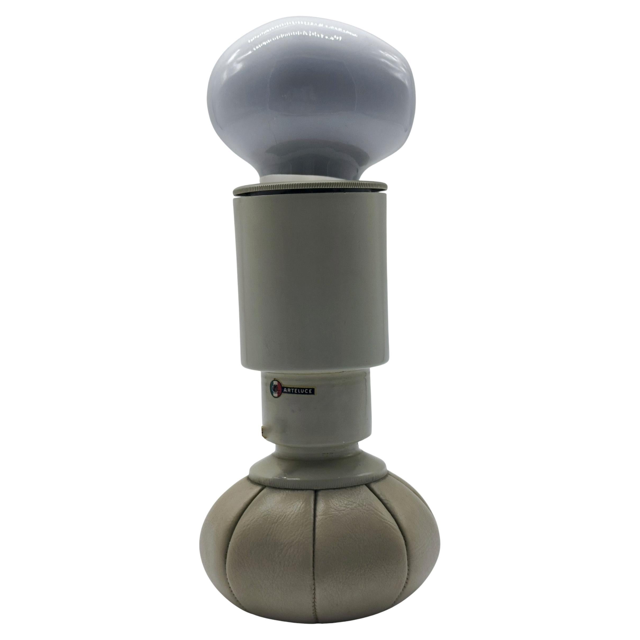 Gino Sarfatti for Arteluce Lampada da Tavolo "600", Italia Años 60