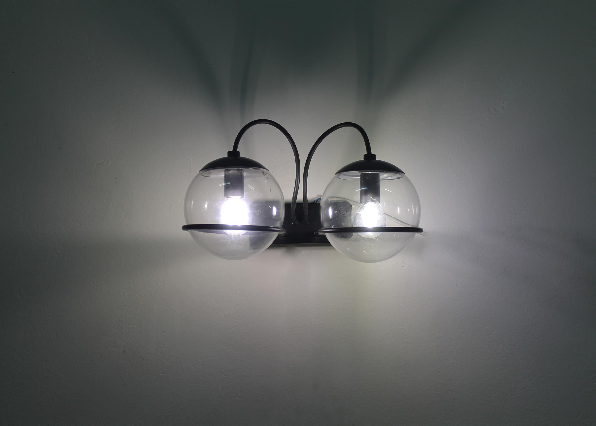 Gino Sarfatti Set di due lampade da parete nere 238/2 by Arteluce 1960s In condizioni buone in vendita a Montecatini Terme, IT