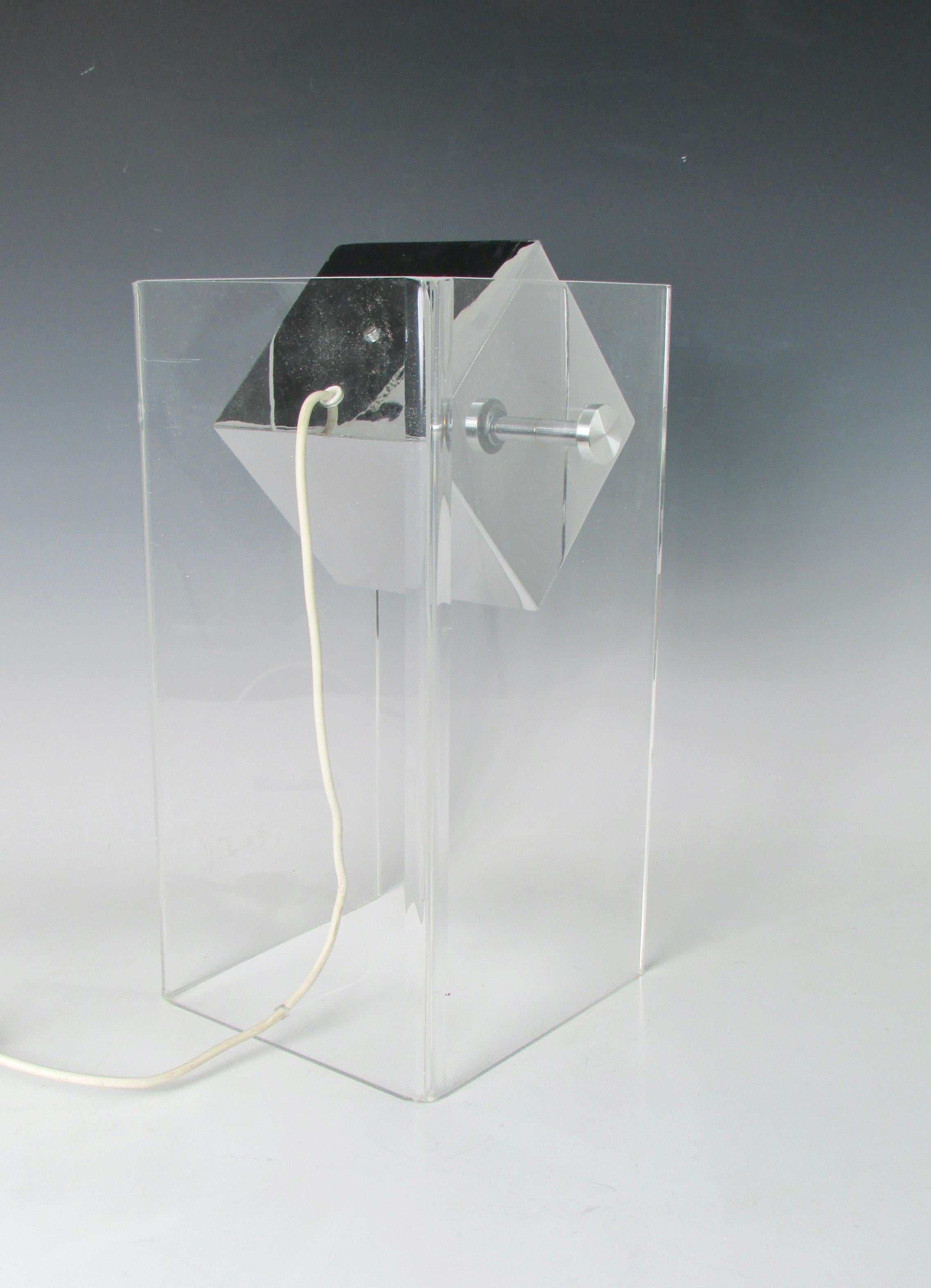 Gino Sarfatti Style Multi Adjustable Lucite Box Table Lamp Table Lamp For Sale 5