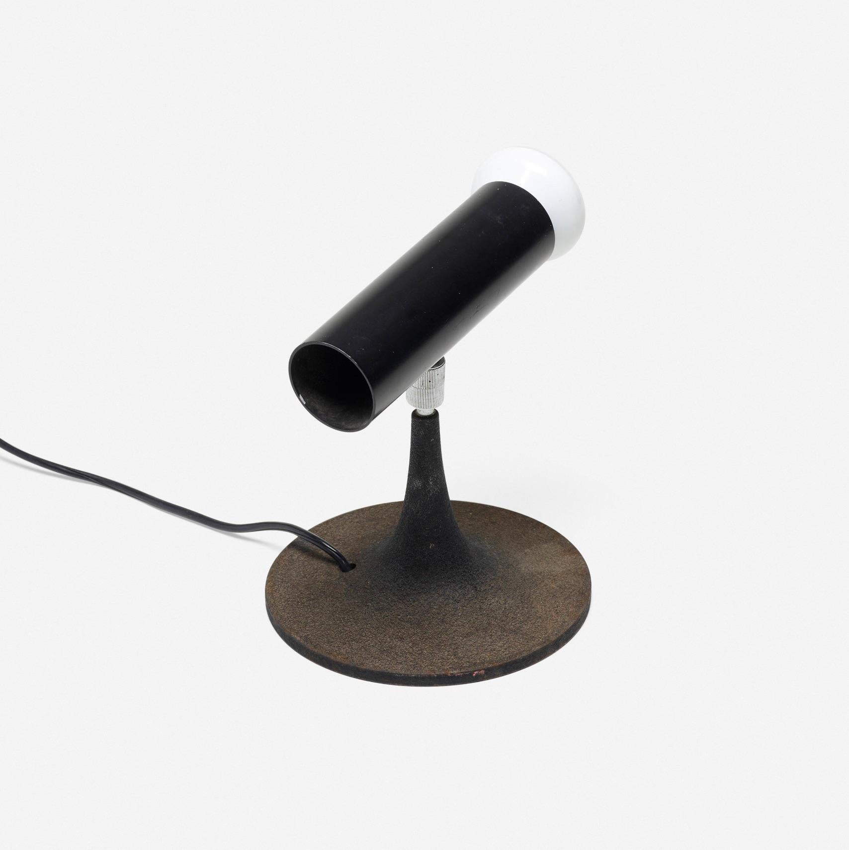 Mid-Century Modern Gino Sarfatti Table Lamp, Model no. 568/N For Sale
