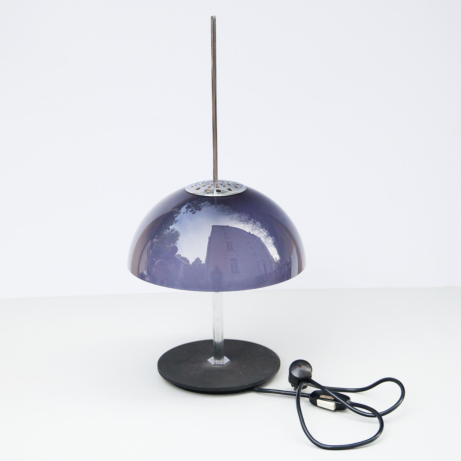 Very rare table lamp N584p by Gino Sarfatti designed in black lacquered crackled metal base, chrome metal stem, and smoked purple perspex lampshade, original Arteluce label under the shade. Excellent vintage condition.
57 H x 35 D cm
Gino Sarfatti