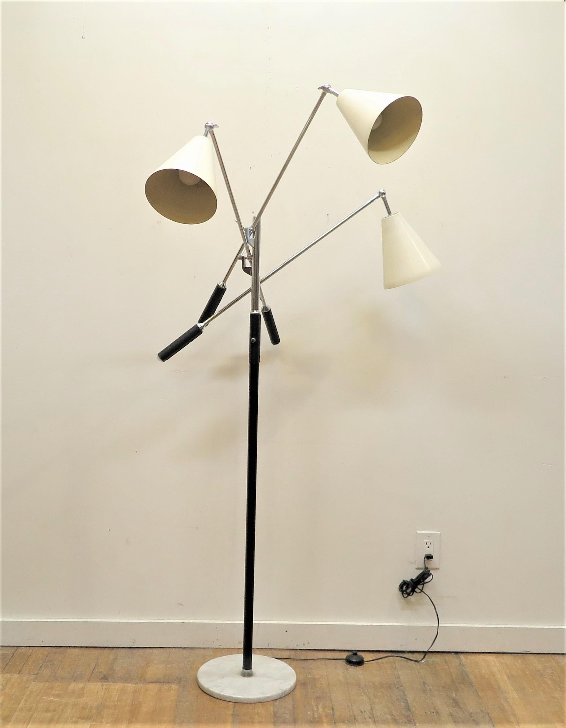 Iconic mid-century Italian Triennale floor lamp. Original design 1947 by Angelo Lelii for Arredoluce Monza, Italy. This model Triennale floor lamp released in late 1960s-1970s by Gino Sarfatti for Arteluce (1939 -1973 in 1974 Arteluce and its