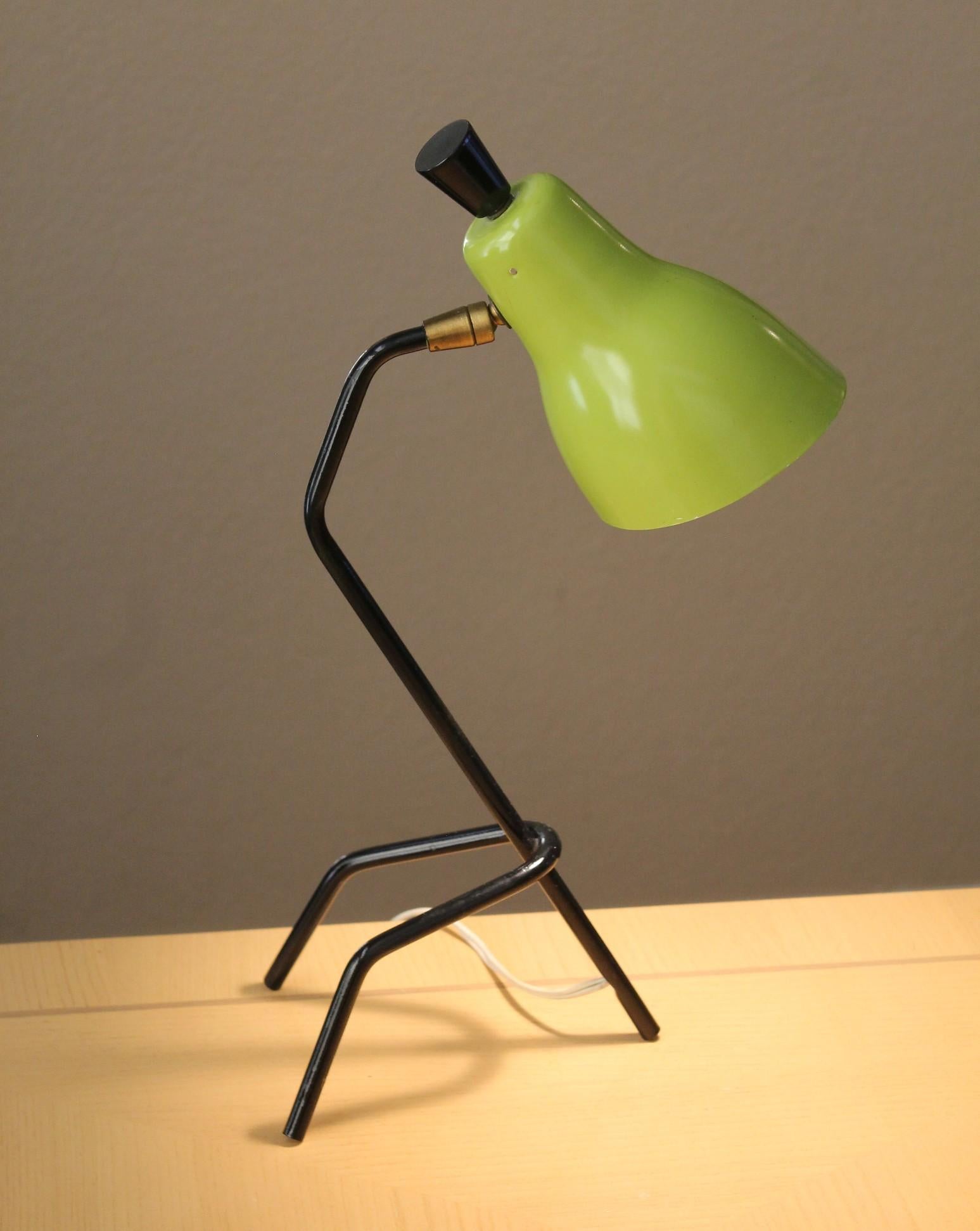 Gino Sarfatti Tripod Italian Desk Lamp! 1950s Green Greta Grossman Grasshopper For Sale 6