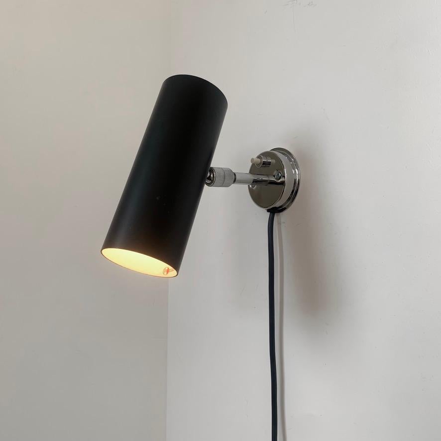 Italian Gino Sarfatti Vintage Model 31 B Black Sconce,  Arteluce, Italy For Sale