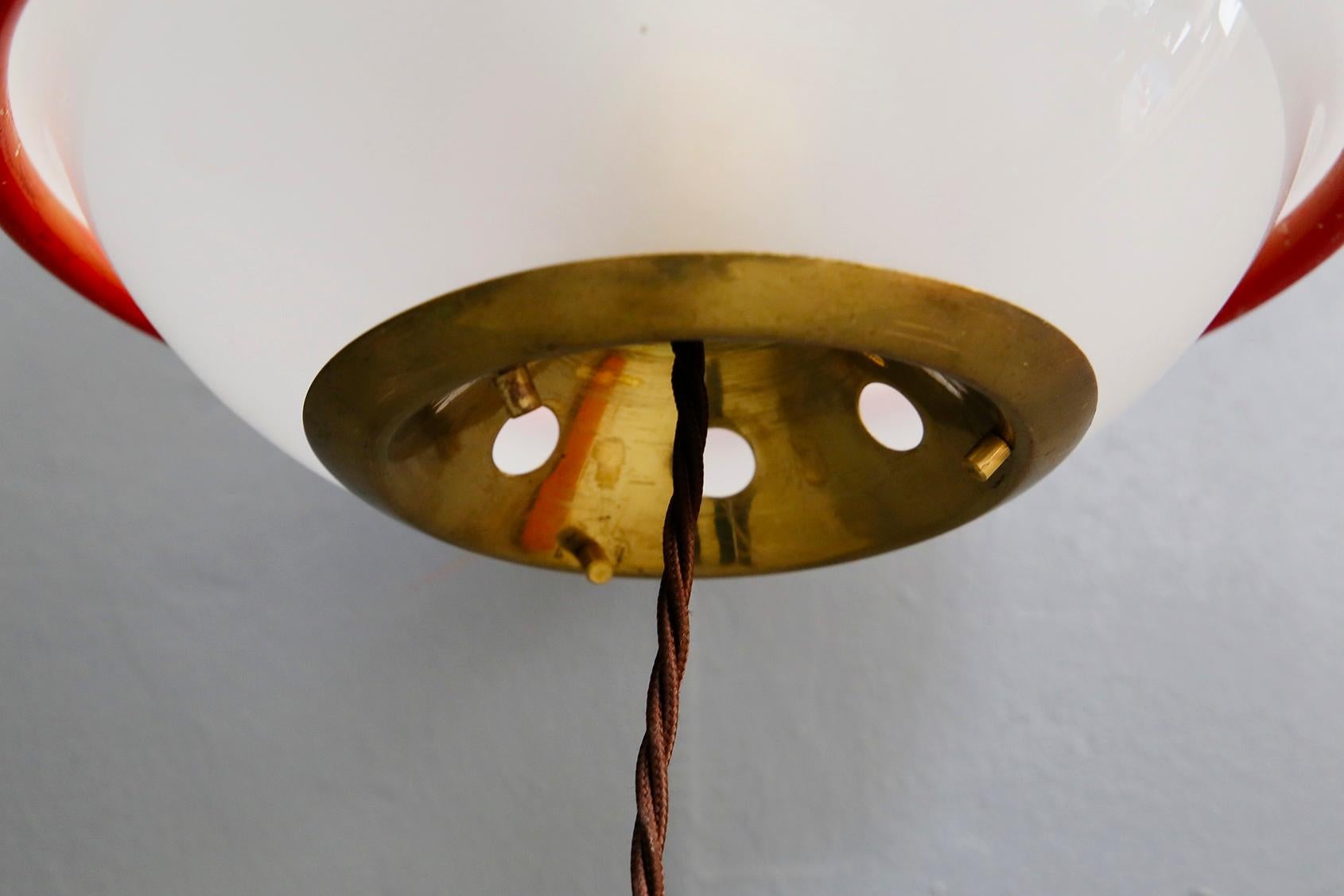 Mid-20th Century Gino Sarfatti Wall Lamp for Arteluce in Red Aluminium and Glass, Published 1950s