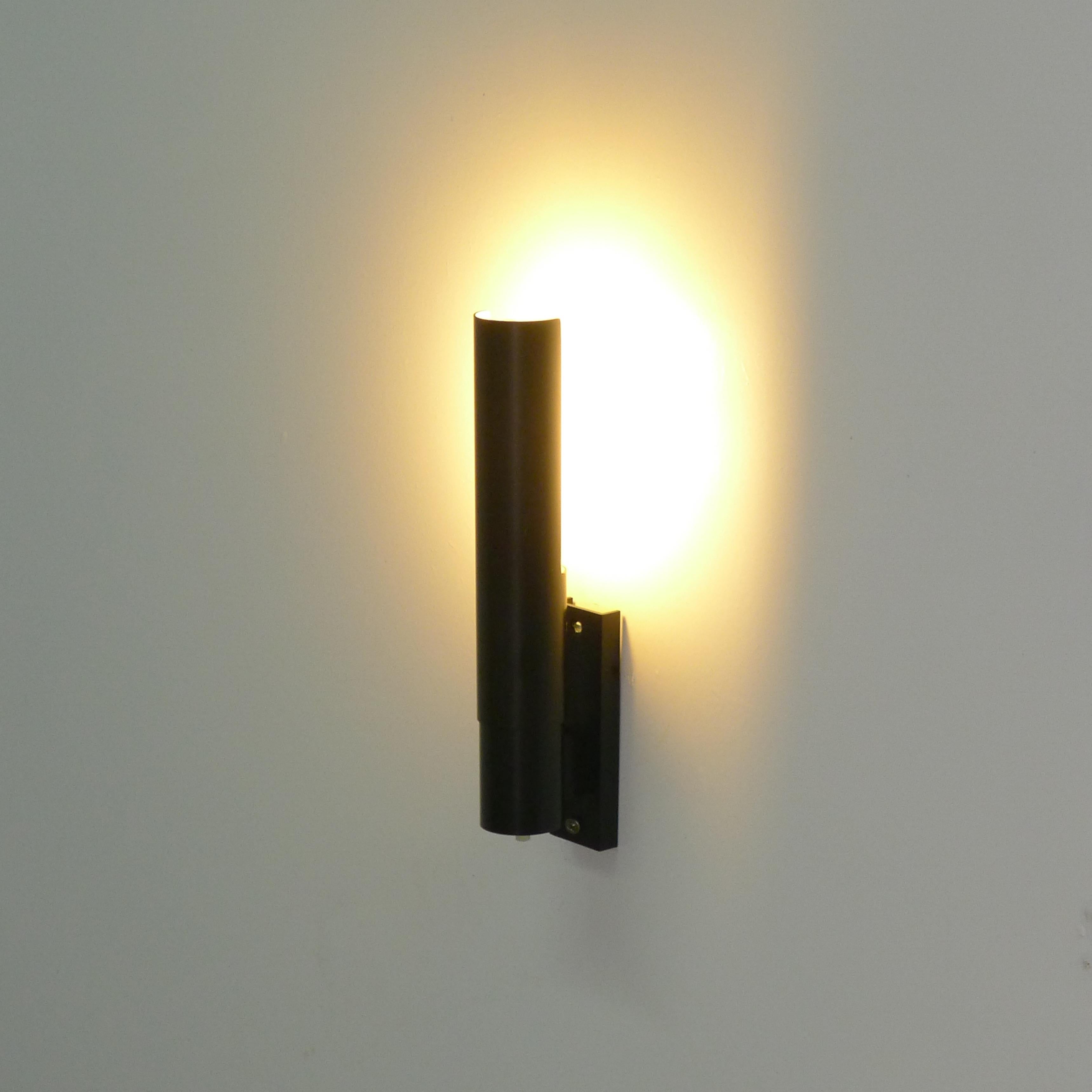Gino Sarfatti, Wall Light, model 211, designed 1955, made by Arteluce 1950s For Sale 2