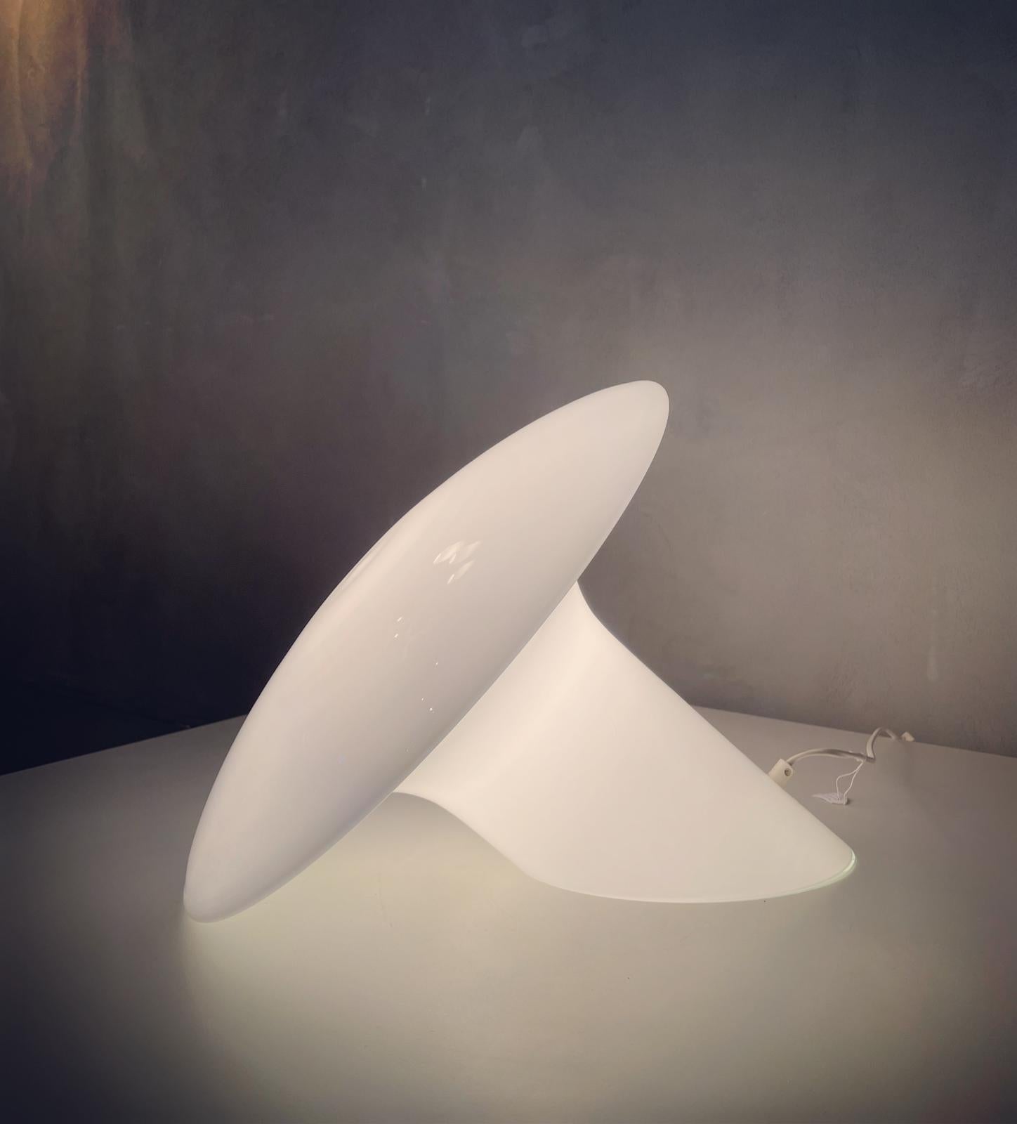 Late 20th Century Gino Vistosi Candia Murano Opaline White Glass Table Lamp Italy, 1970s