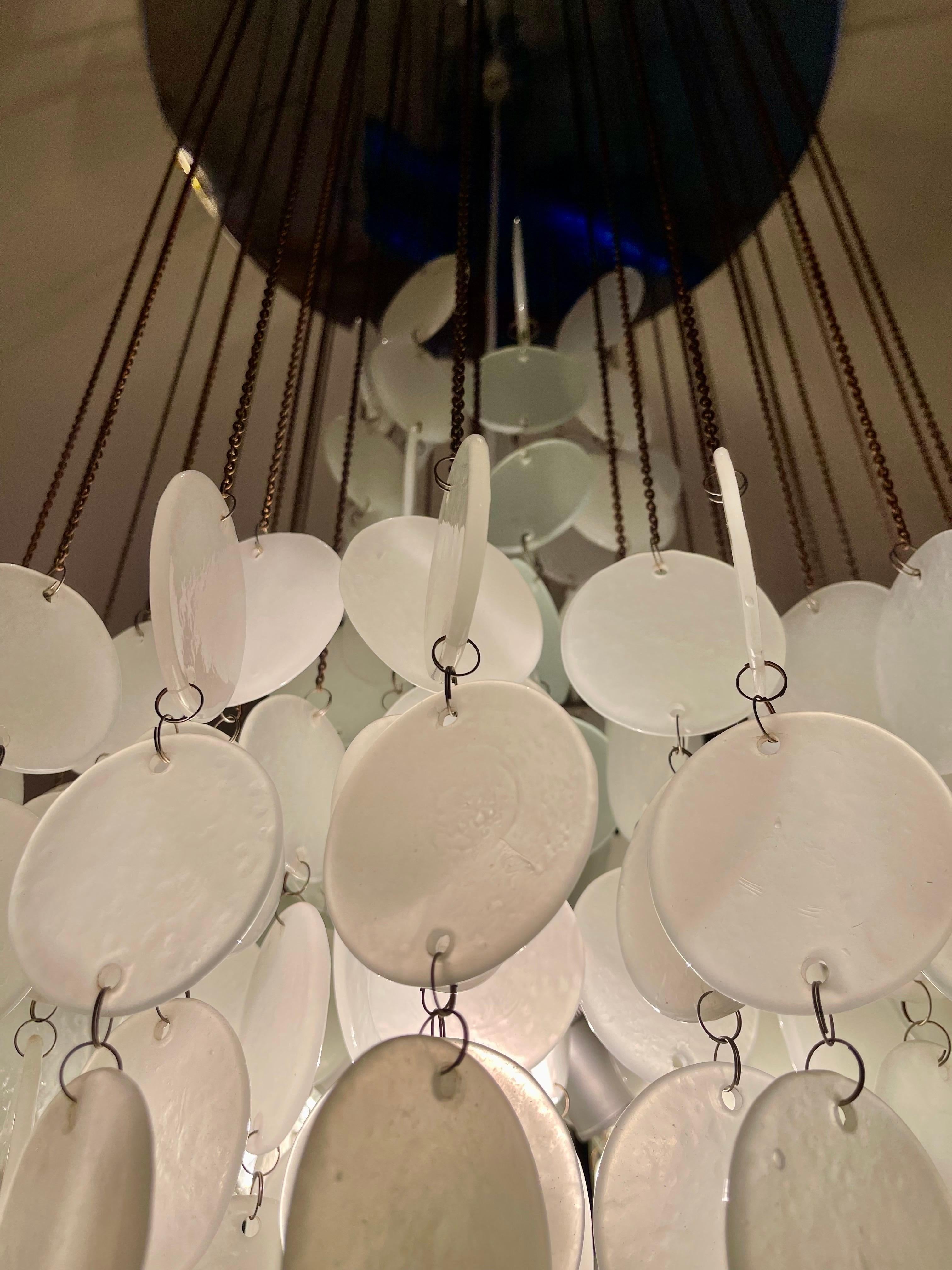 GINO VISTOSI Cascade pendant opaline Murano glass , Italy 1960s In Good Condition For Sale In La xara, VC