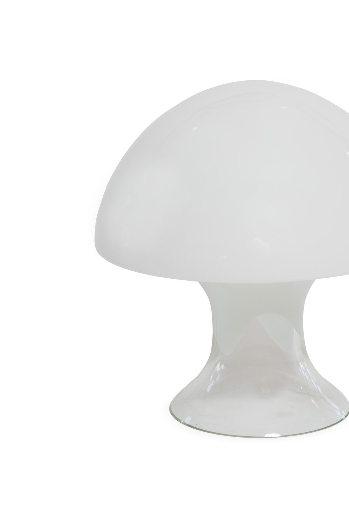 Gino Vistosi Glass Table Lamp In Good Condition In Phoenix, AZ