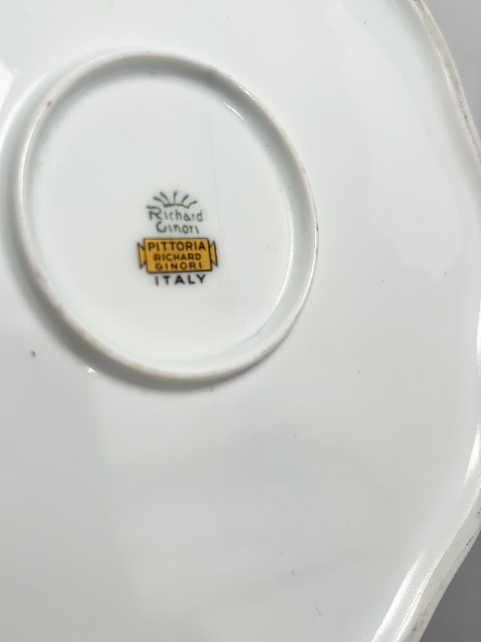 Ginori Doccia Porcelain Refresher Vase Galli Rossi Series 1950s For Sale 4