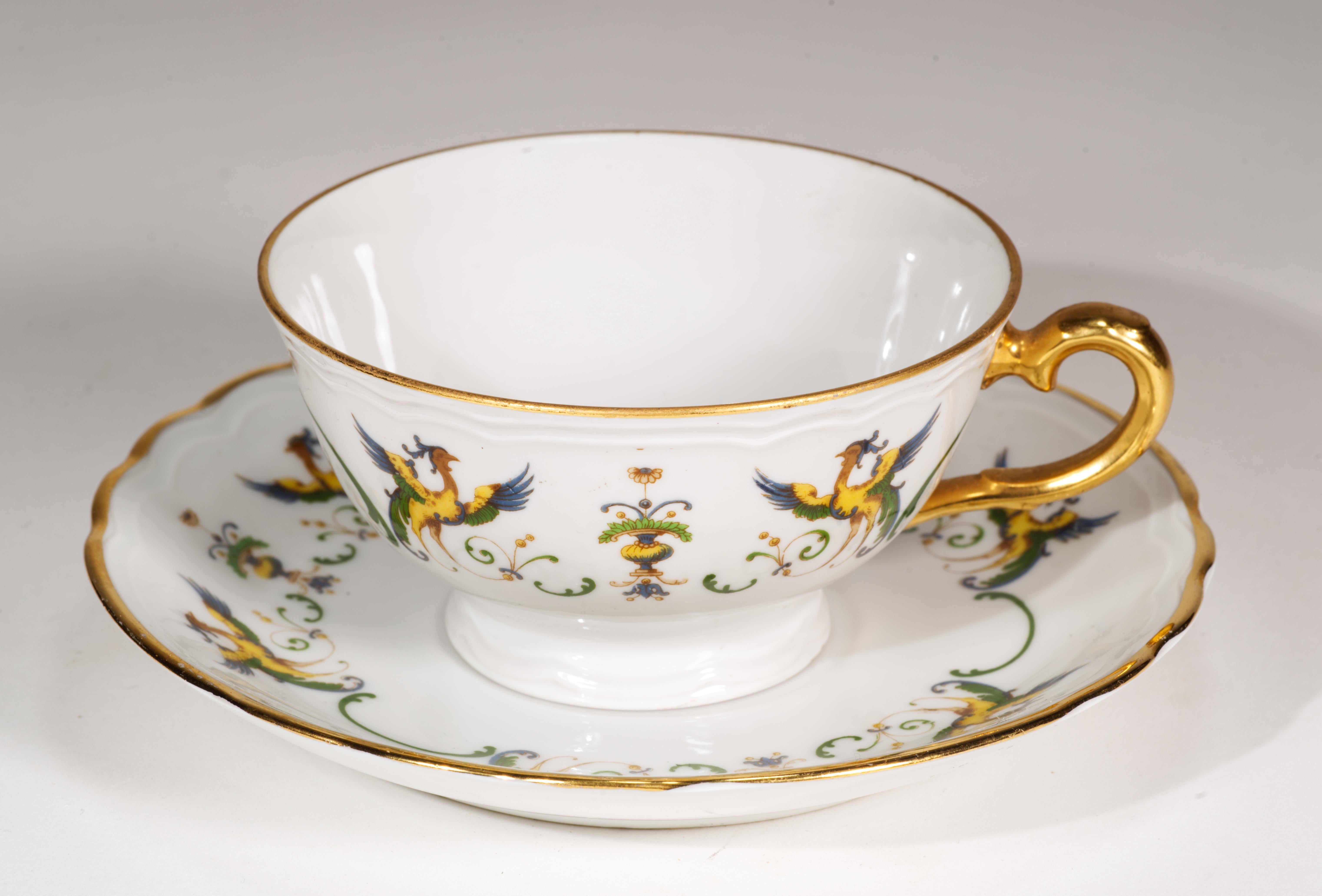 italien Ensemble de tasses et soucoupes en porcelaine de Ginori, motif Maiolica, Italie, années 1950-1960 en vente