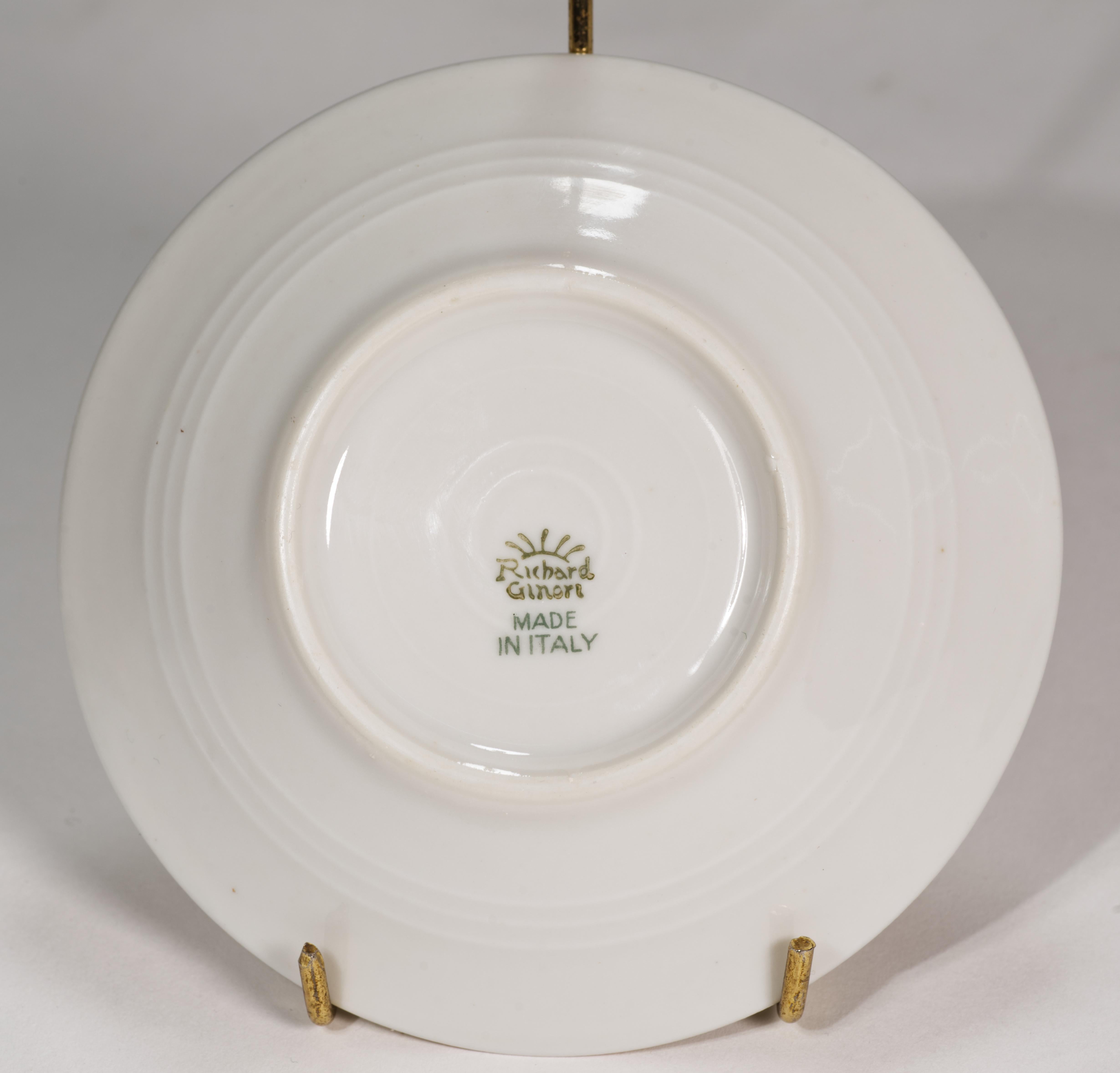 Juego de taza y platillo de café expreso de porcelana Ginori, motivo renacentista, Italia Años 50 Italiano en venta