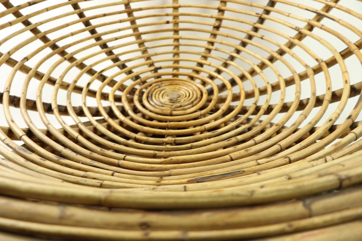 Papasan-Stuhl mit drehbarer Rückenlehne im Angebot 5