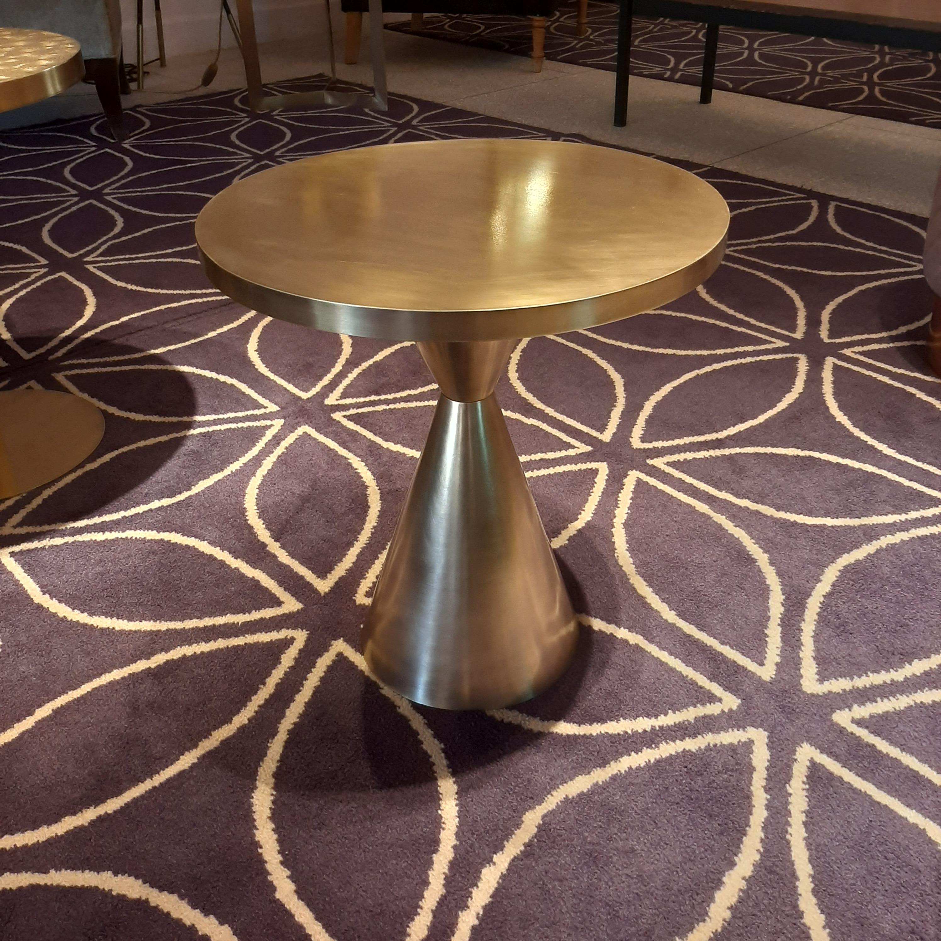 Marocain Gio 1 Table d'appoint - Ø 40 cm x H 38 cm - Laiton patiné or vieilli en vente