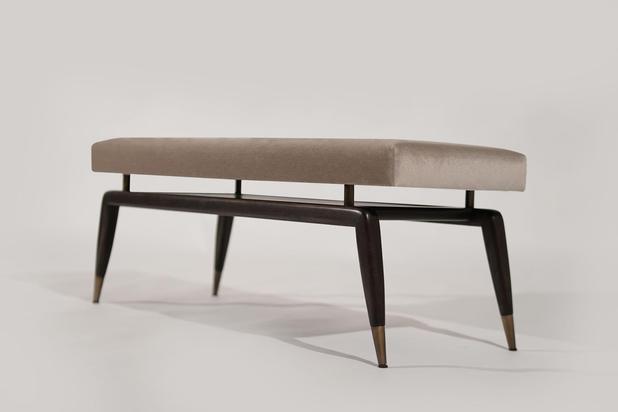Banco GIO Serie 48 en Espresso by Stamford Modern Moderno de mediados de siglo en venta