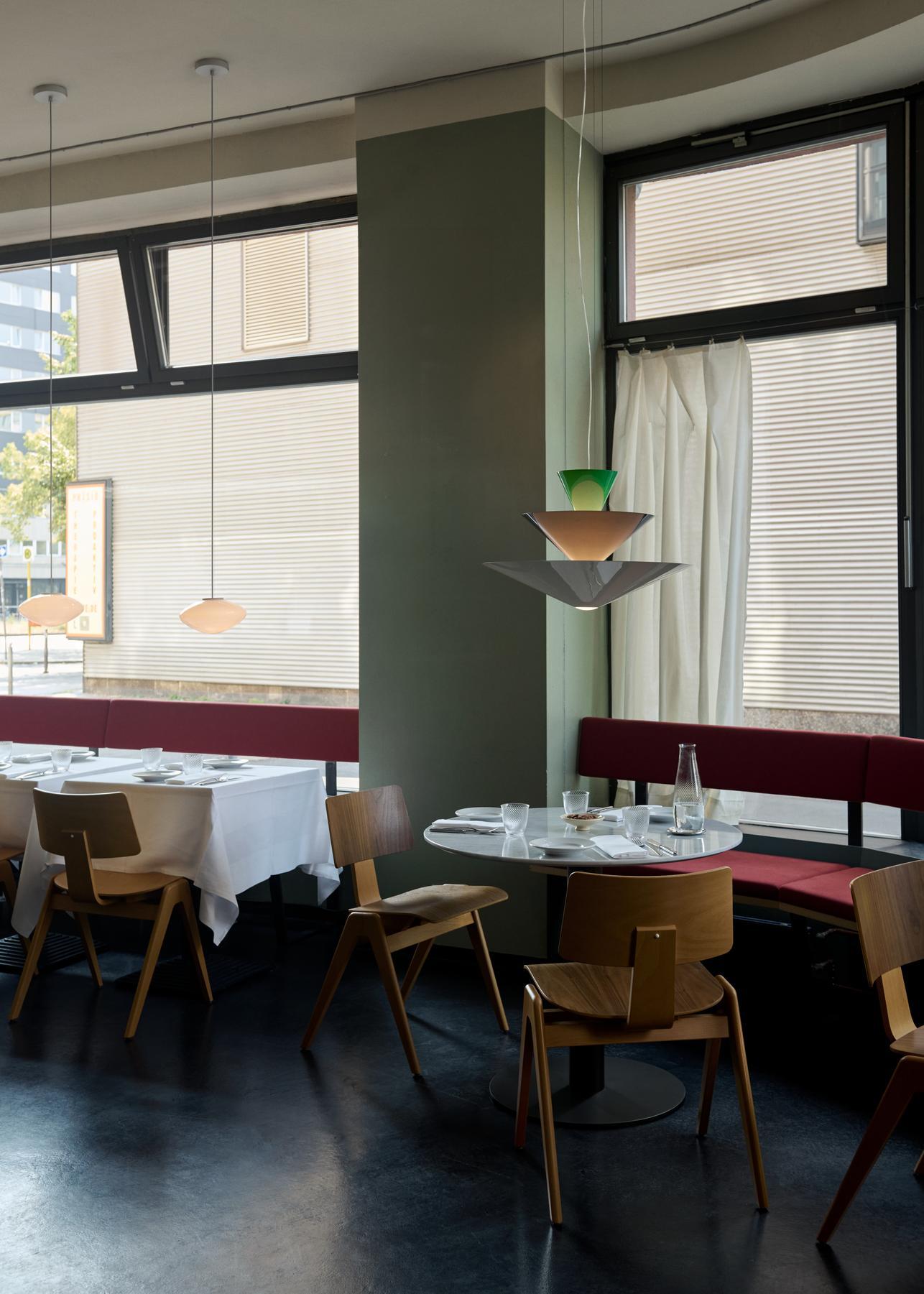 Drawing inspiration from Gio Ponti’s Murano Chandelier, the Gio chandelier conveys the same striking expression whilst focusing on fundamental geometric shapes and vibrant color combinations. A minimalist design with an impressive presence, the