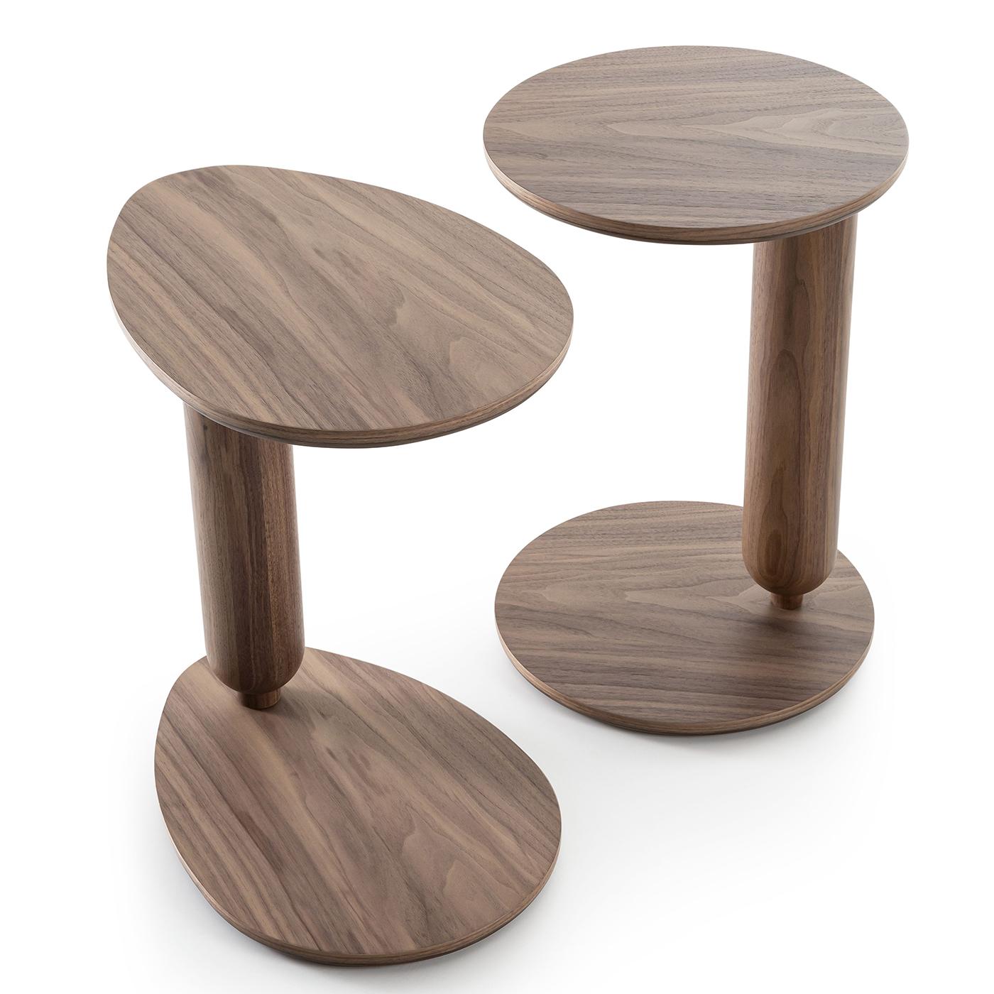 Table d'appoint Gio Drop en bois de noyer en vente 4