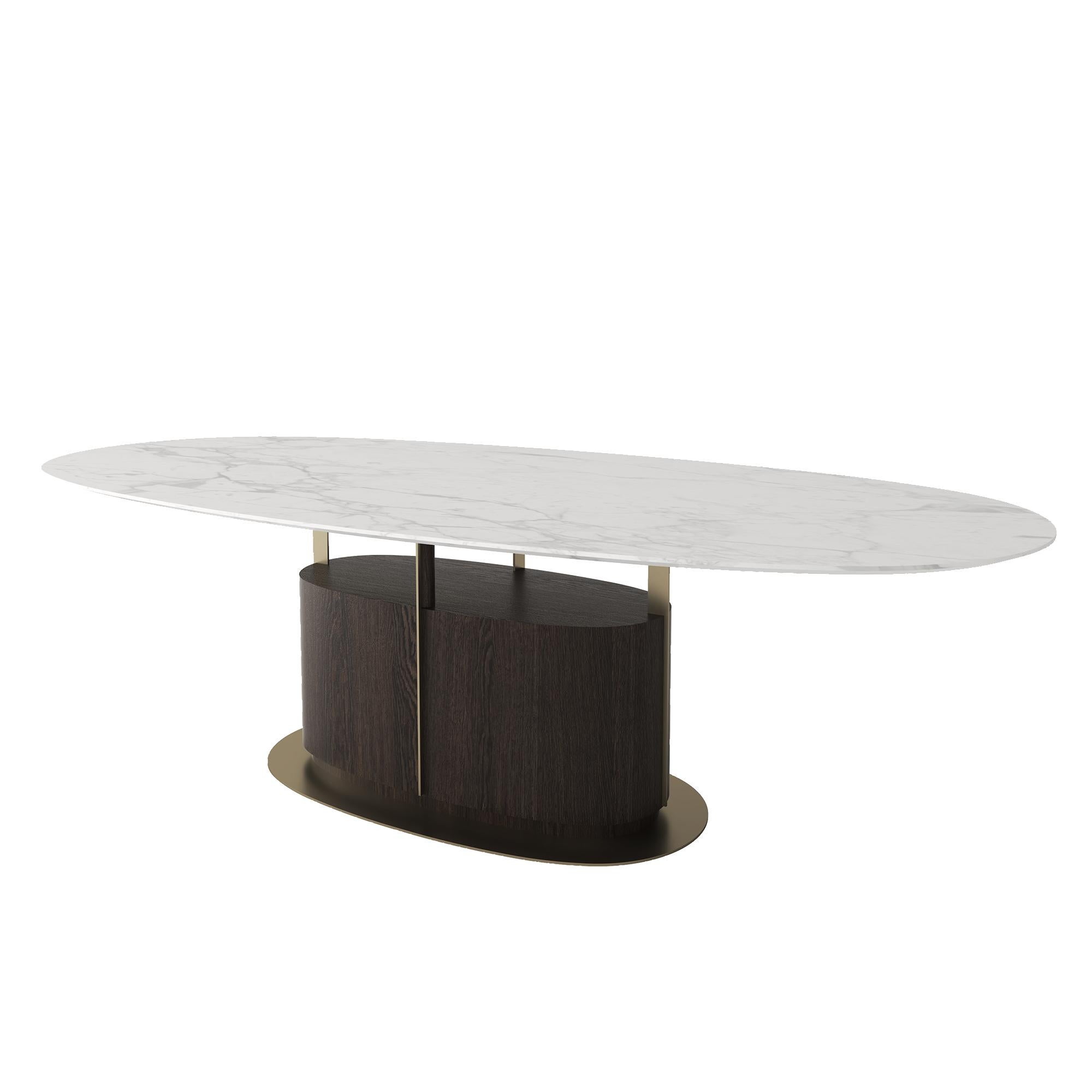 La table de salle à manger GIO combine le charme des matériaux classiques avec des lignes modernes.
Le plateau de la table est en marbre et sa structure porteuse est en laiton et en bois.
Disponible en différentes tailles et matériaux.
Conçu par