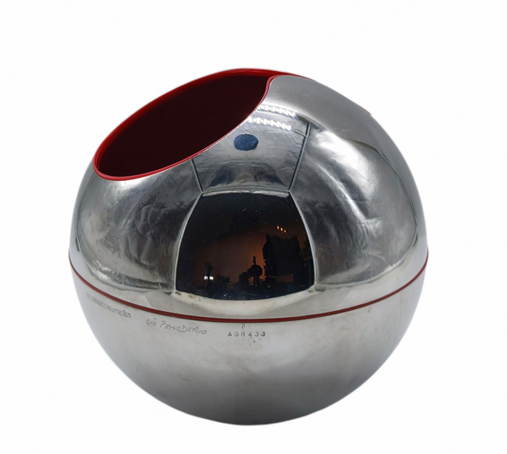 Mid-Century Modern Gio Pomdoro pour Alessi Vaso Scultura 'Guscio', Italie, années 1970 en vente
