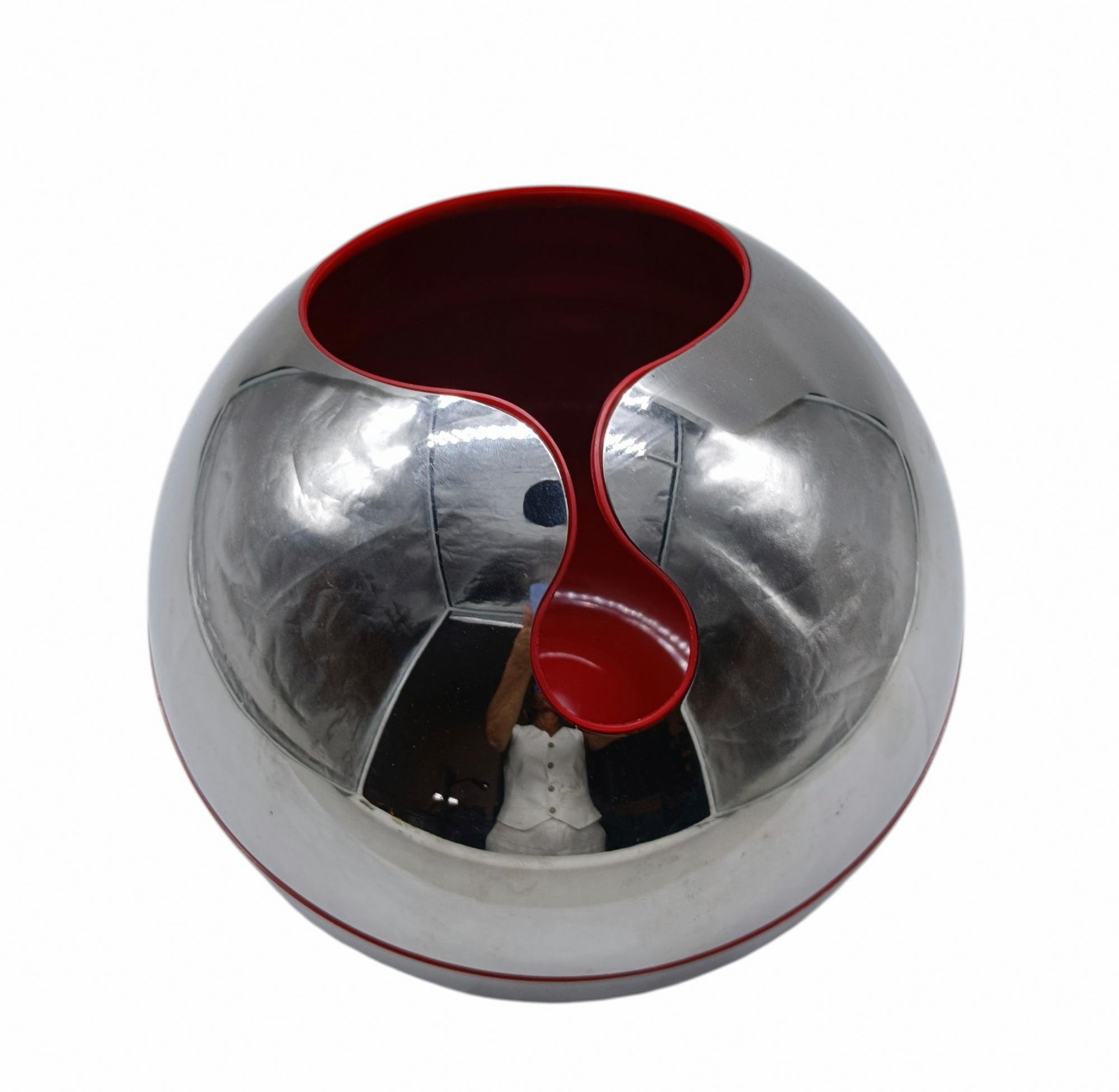 Italian Gio Pomdoro pour Alessi Vaso Scultura 'Guscio', Italie, années 1970 en vente