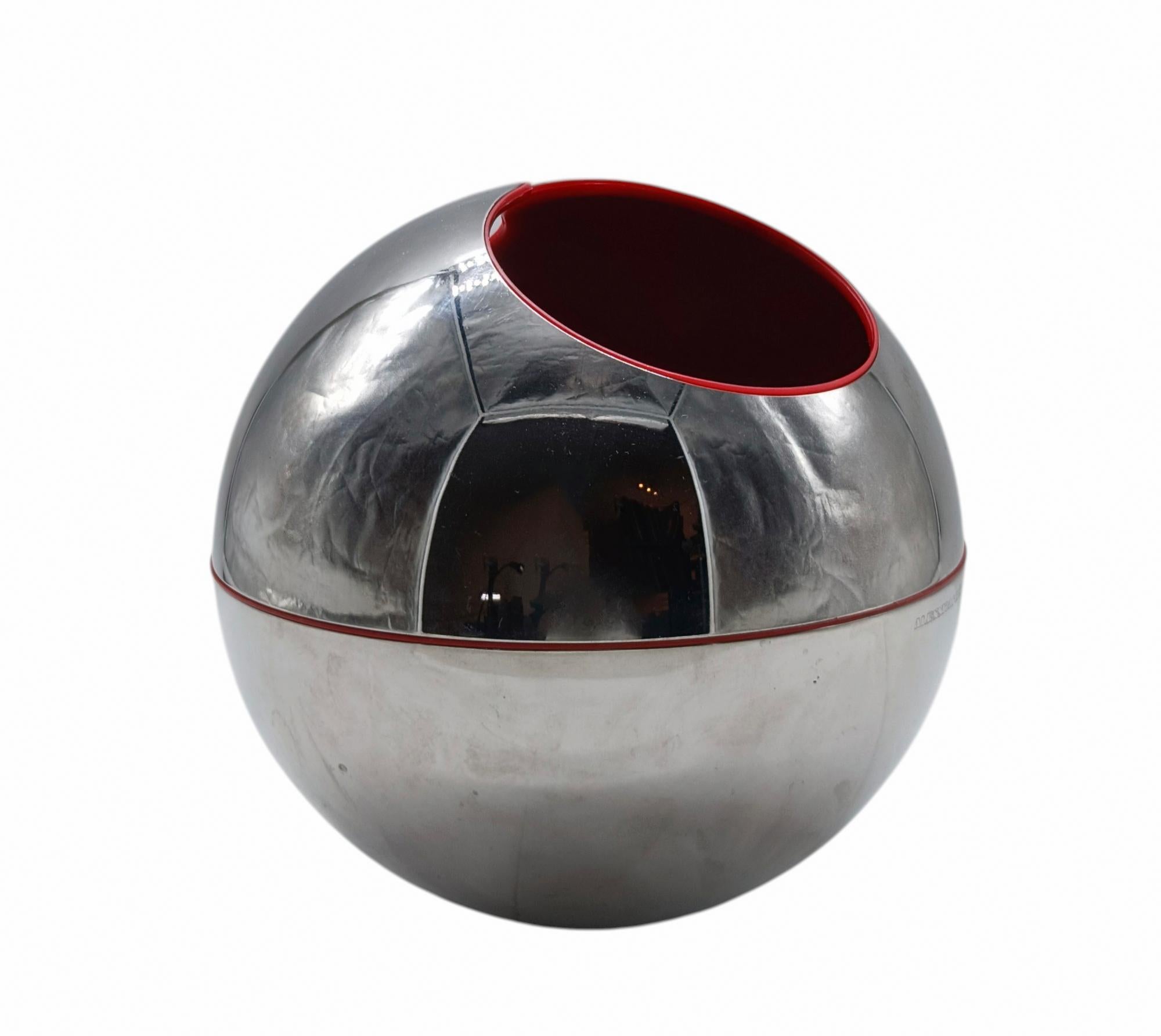 Gio Pomdoro pour Alessi Vaso Scultura 'Guscio', Italie, années 1970 Bon état - En vente à Naples, IT