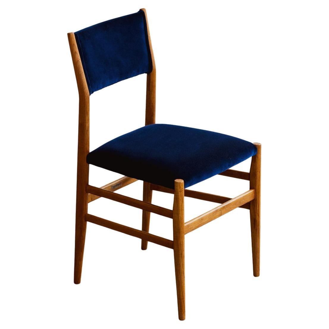 Gio Ponti 646 "Leggera" Esszimmerstuhl für Cassina, Blauer Samt, 1952 im Angebot