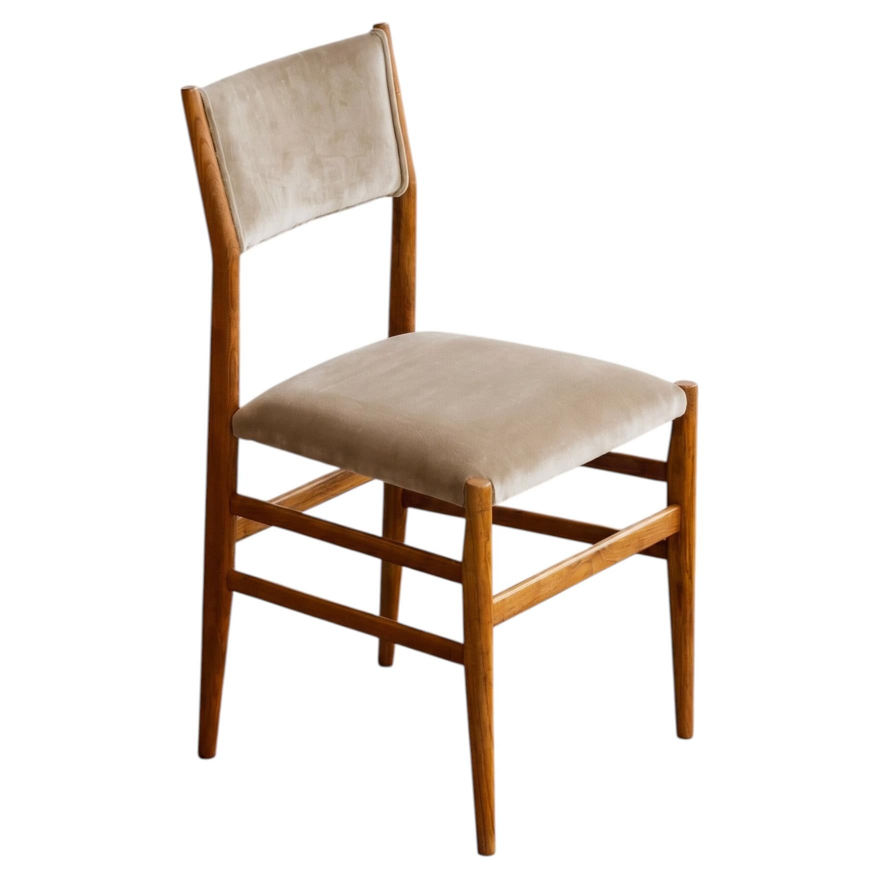 Sedia da pranzo Gio Ponti 646 "Leggera" per Cassina, velluto beige sabbia, 1952 in vendita