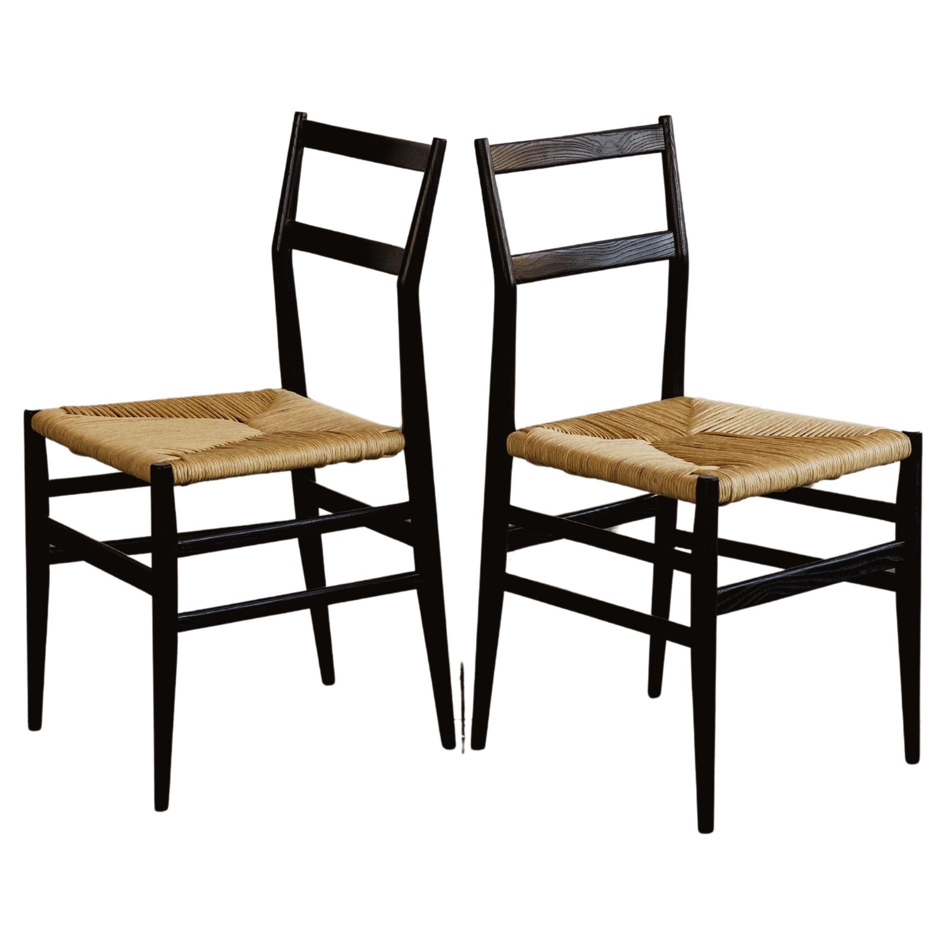 Gio Ponti 646 "Leggera" Esszimmerstühle für Cassina, 1952, 2 Exemplare
