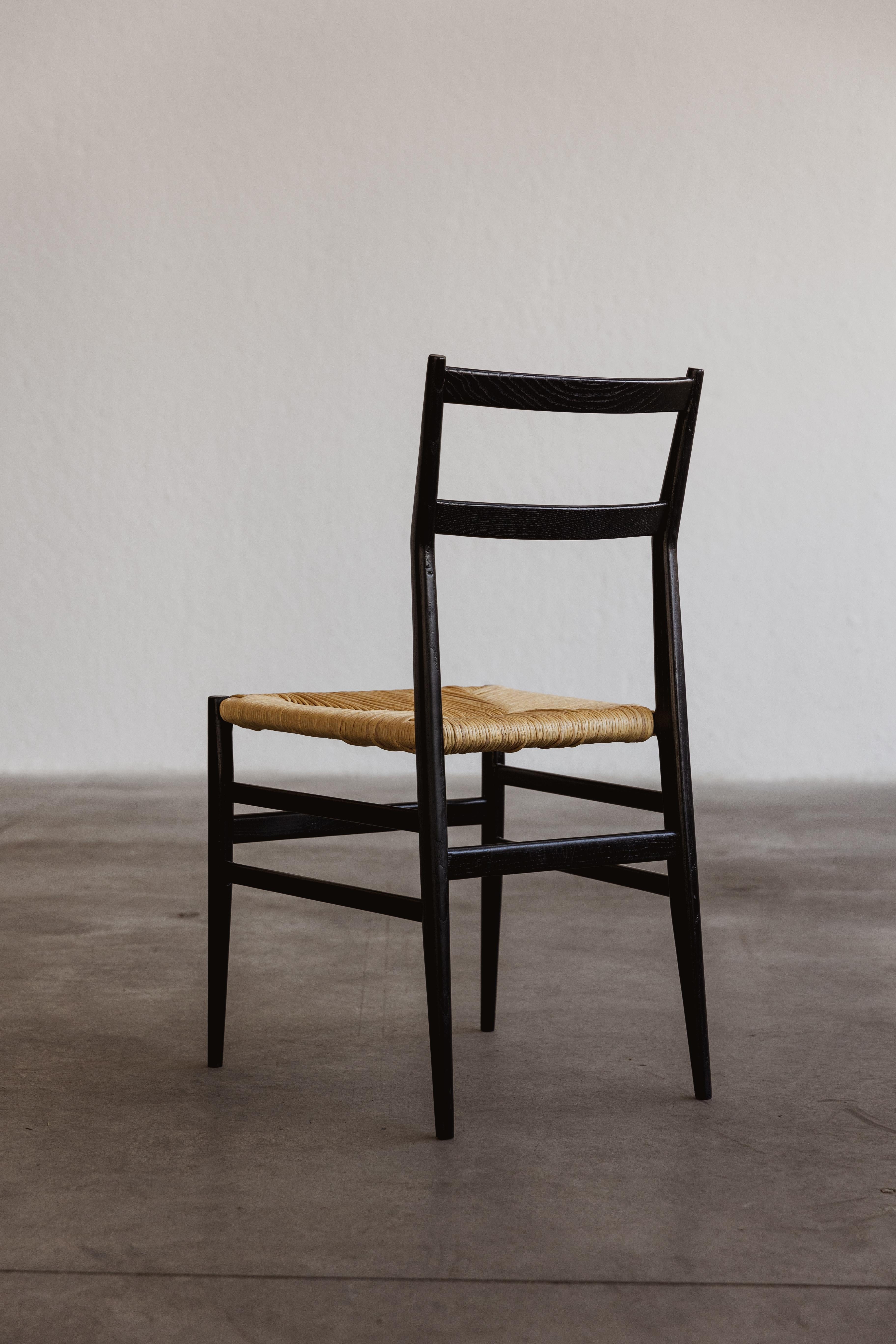 Gio Ponti 646 „Leggera“ Esszimmerstühle für Cassina, 1952, 6er-Set im Angebot 2