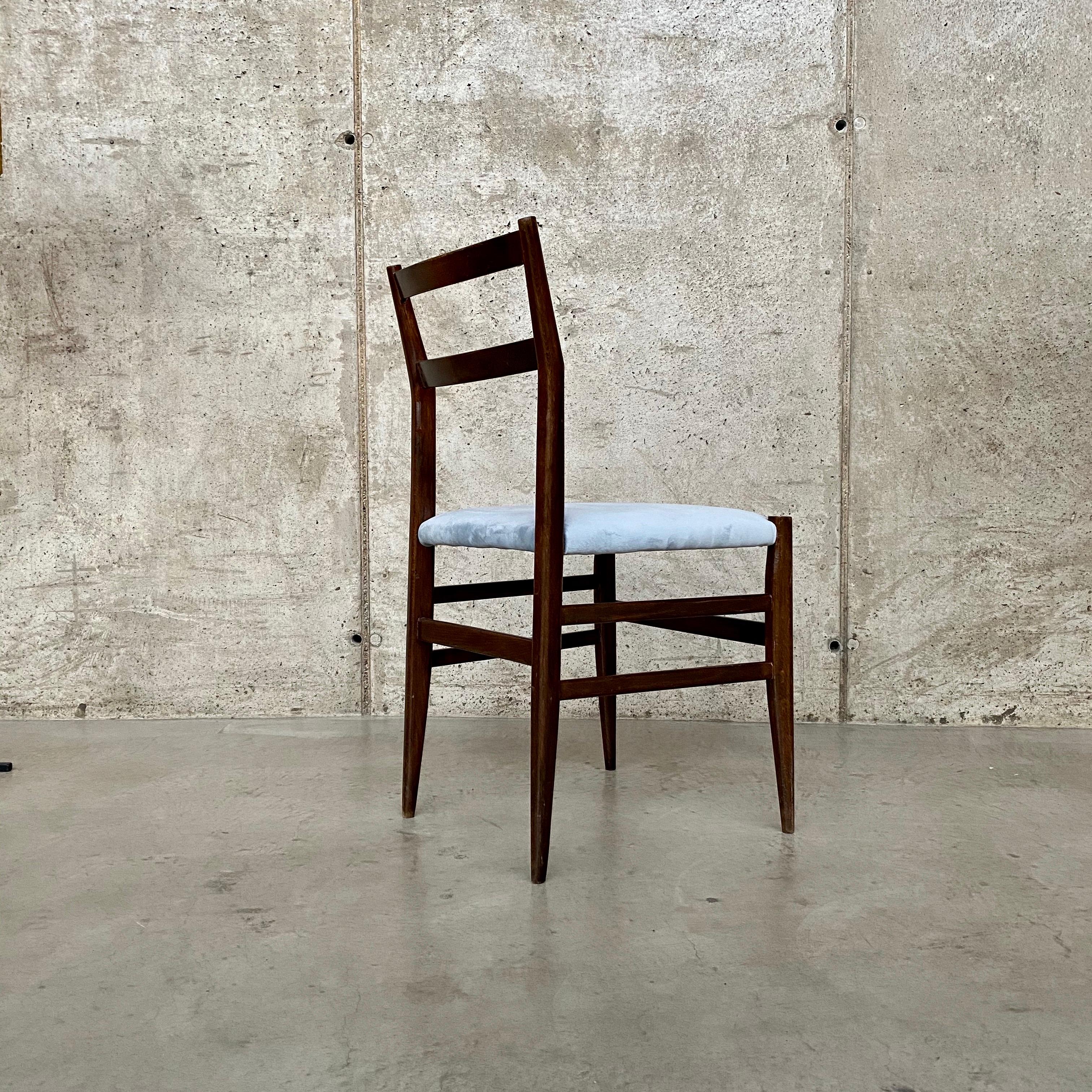 Gio Ponti 646 “Leggera” Dining Chairs for Cassina, 1955, Set of 4 4