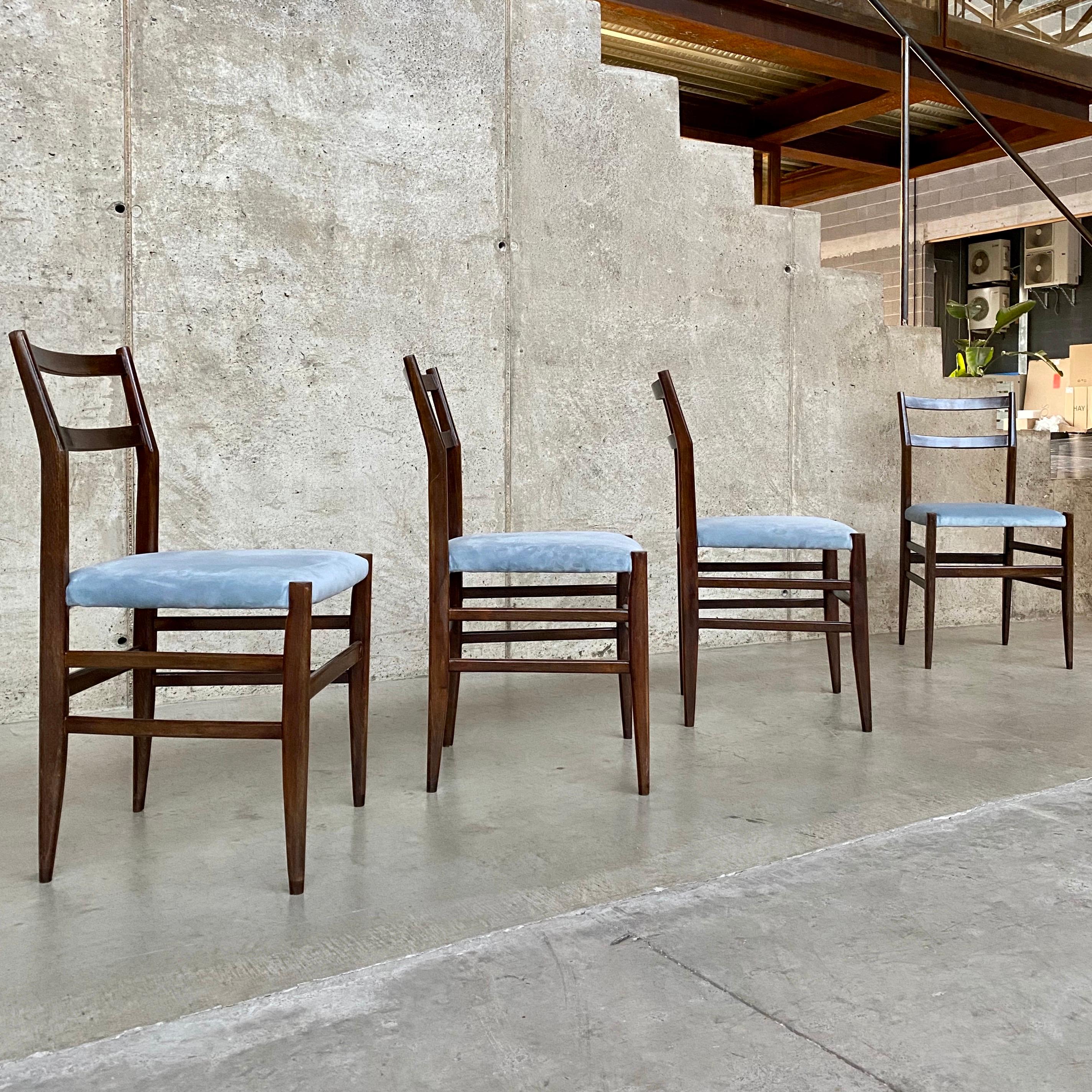 Gio Ponti 646 “Leggera” Dining Chairs for Cassina, 1955, Set of 4 In Excellent Condition In Lonigo, Veneto