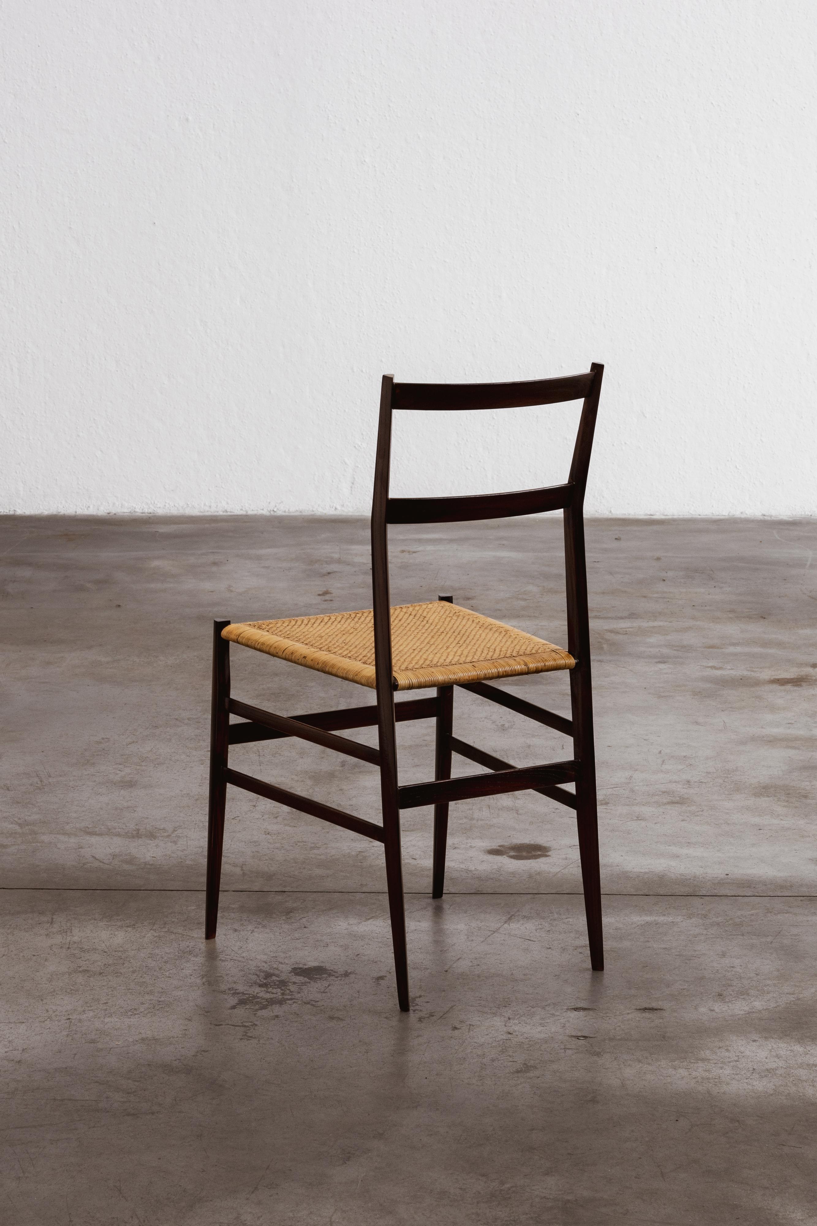 Gio Ponti 699 Superleggera Esszimmerstuhl für Cassina, 1957 (Italienisch) im Angebot